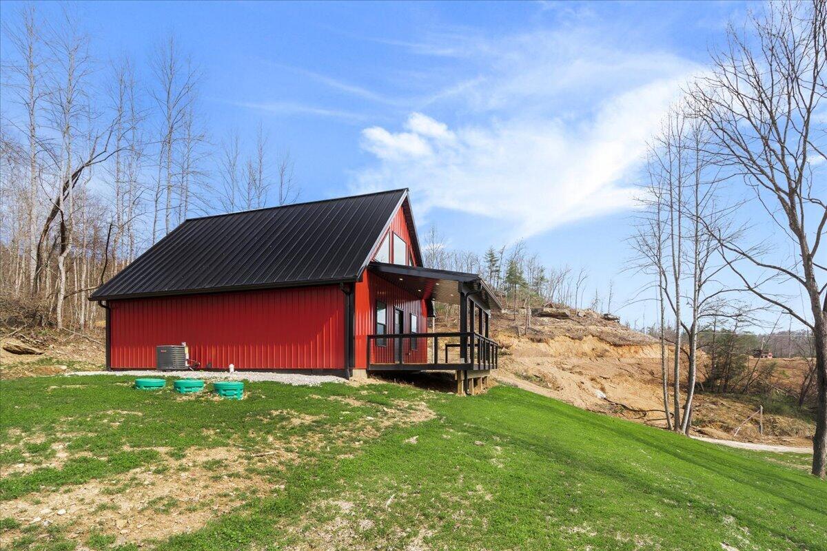87 Storm Road Property Photo 3