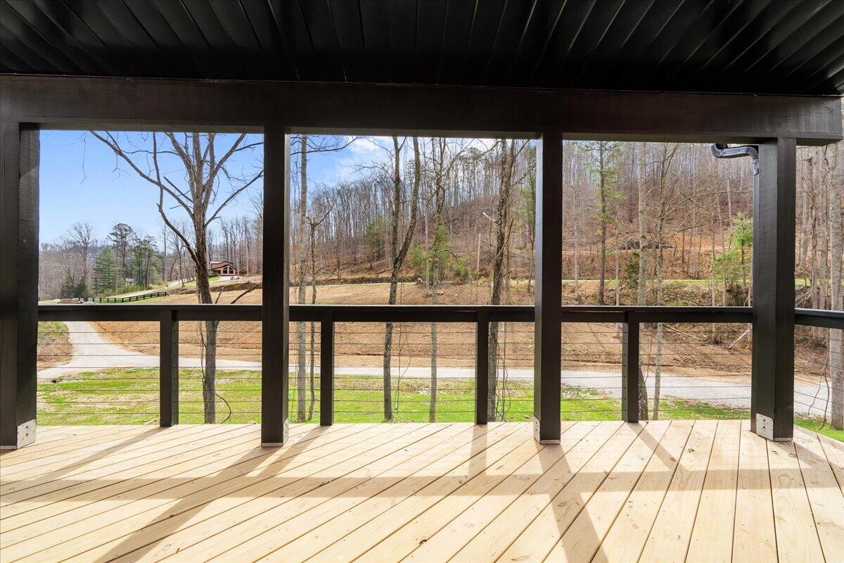 87 Storm Road Property Photo 6