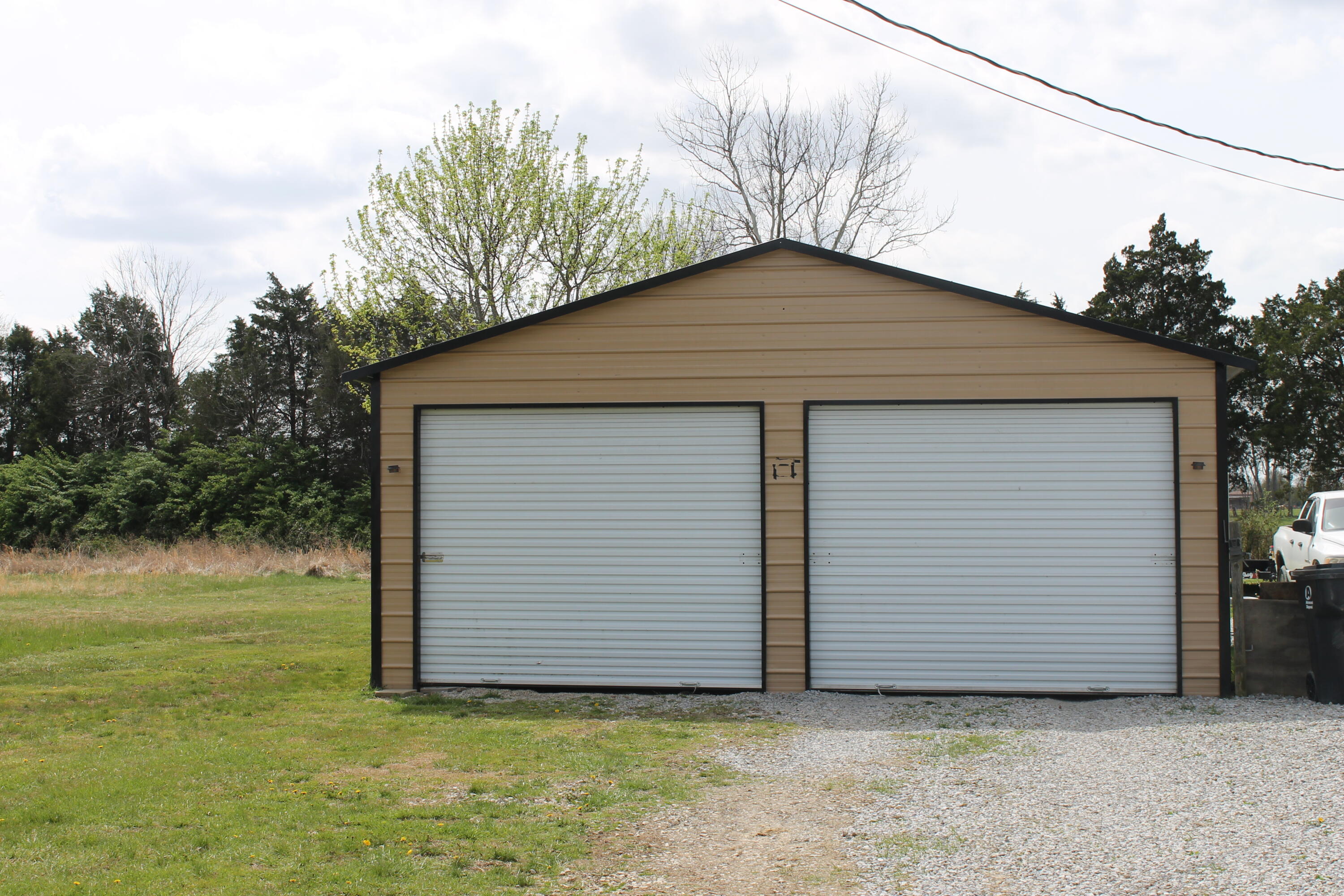 130 Fox Lane Drive Property Photo 4