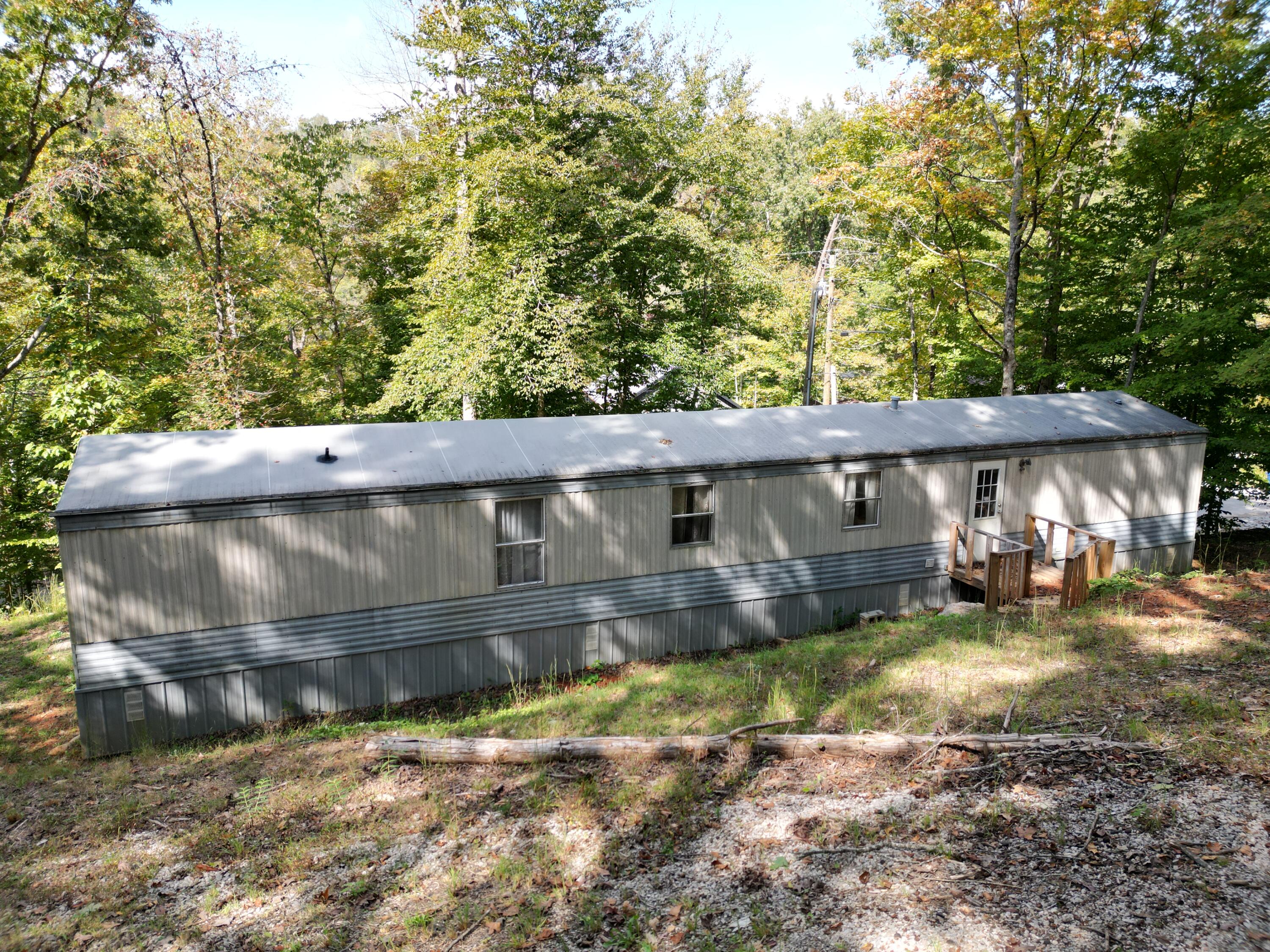 460 N Lake Drive Property Photo 3