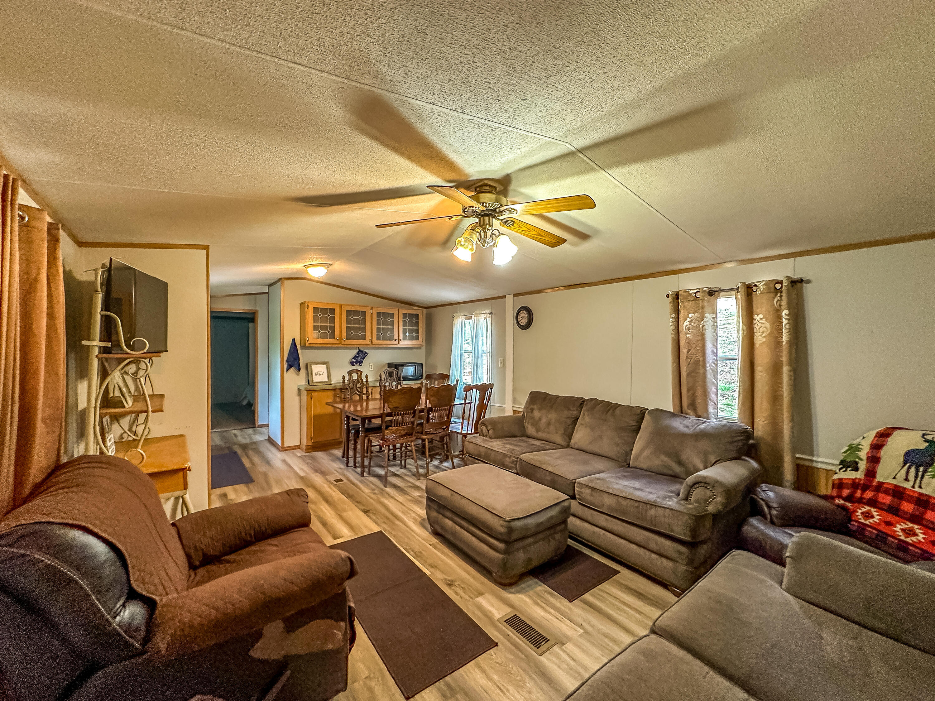460 N Lake Drive Property Photo 20