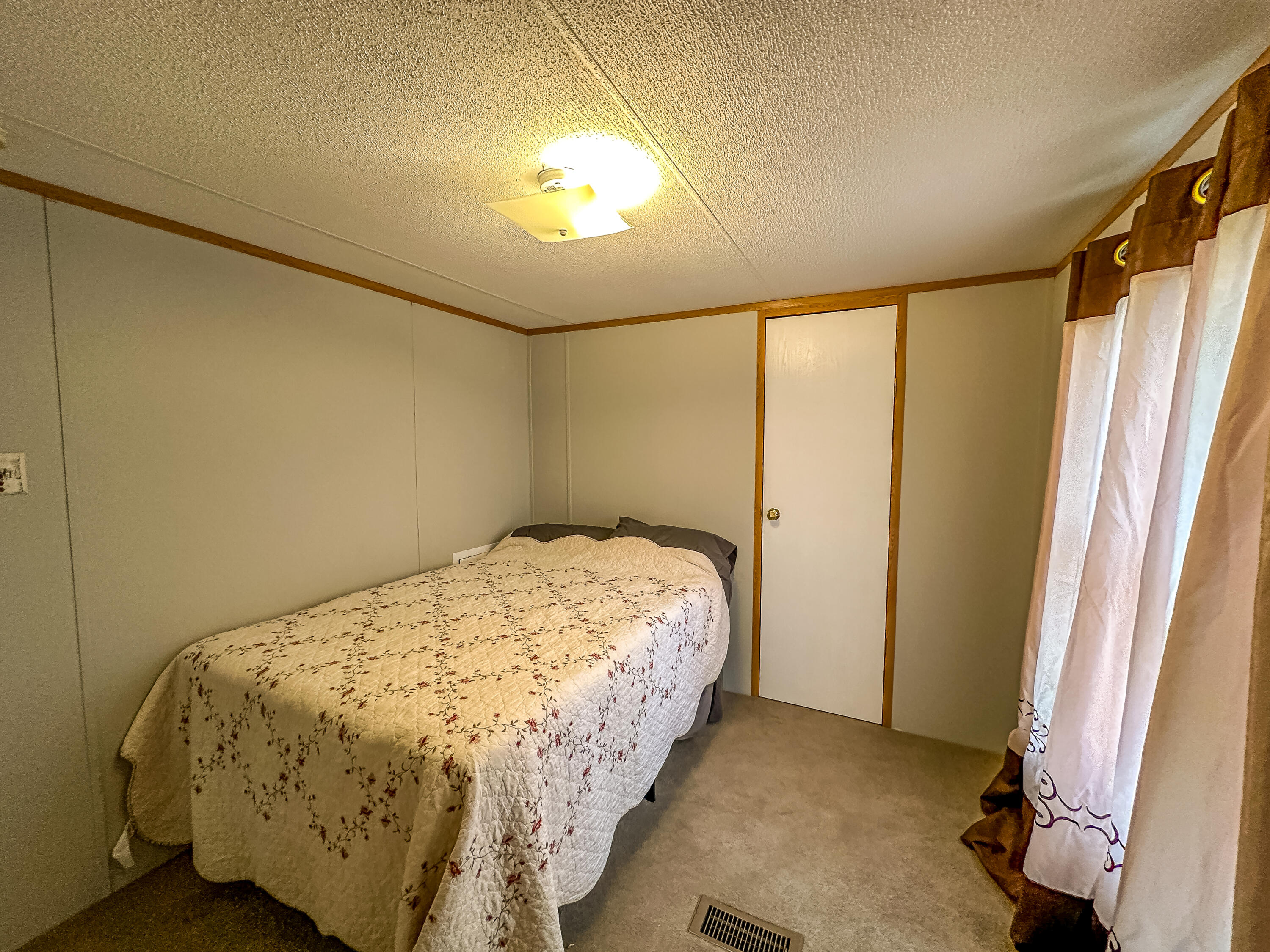 460 N Lake Drive Property Photo 34