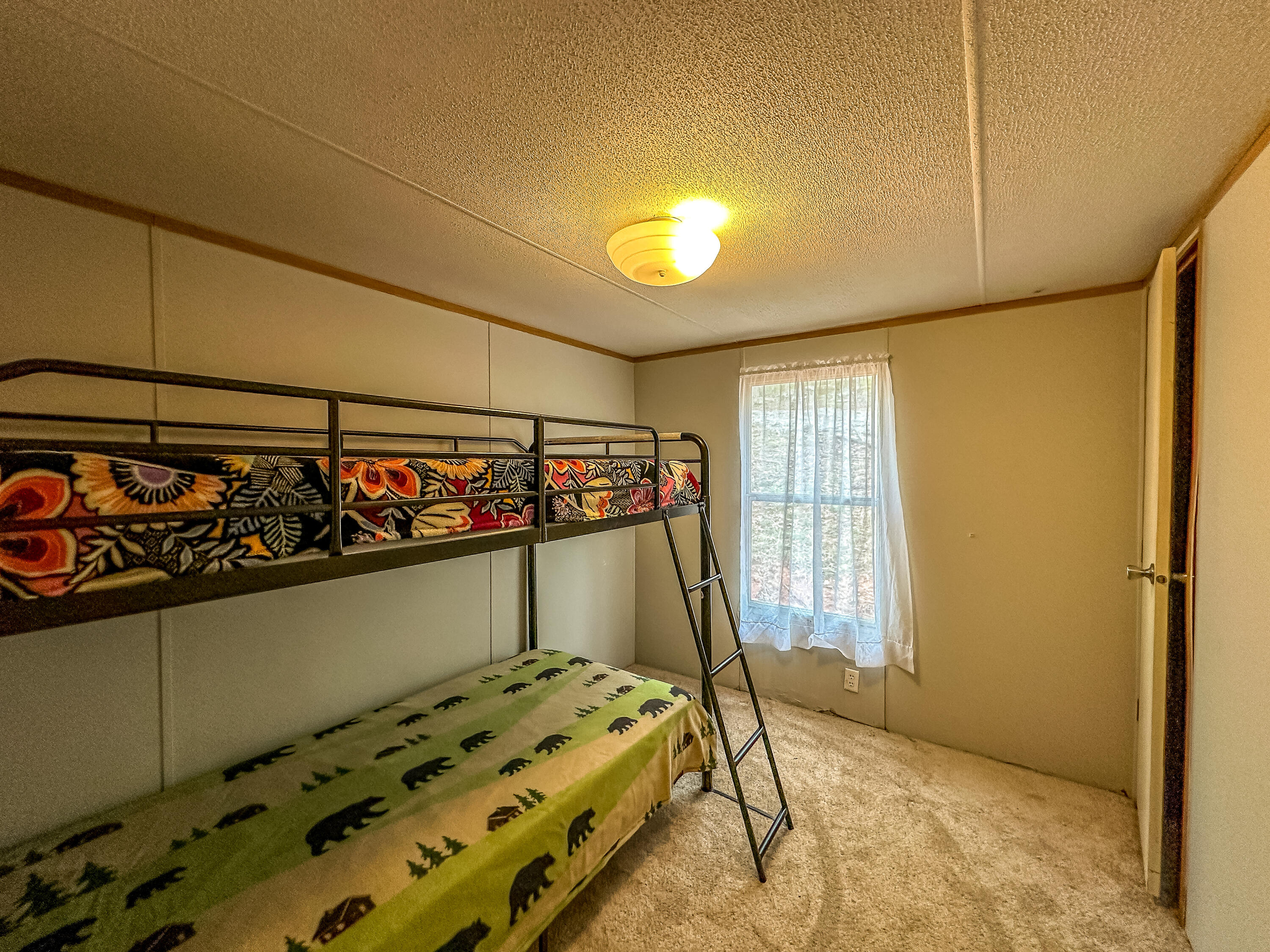 460 N Lake Drive Property Photo 37