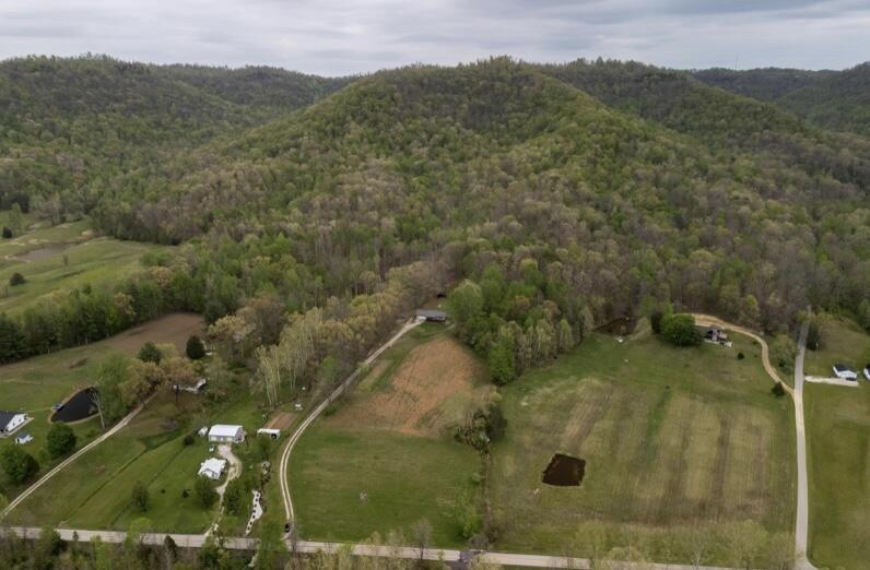6130 Hardwicks Creek Road Property Photo 6