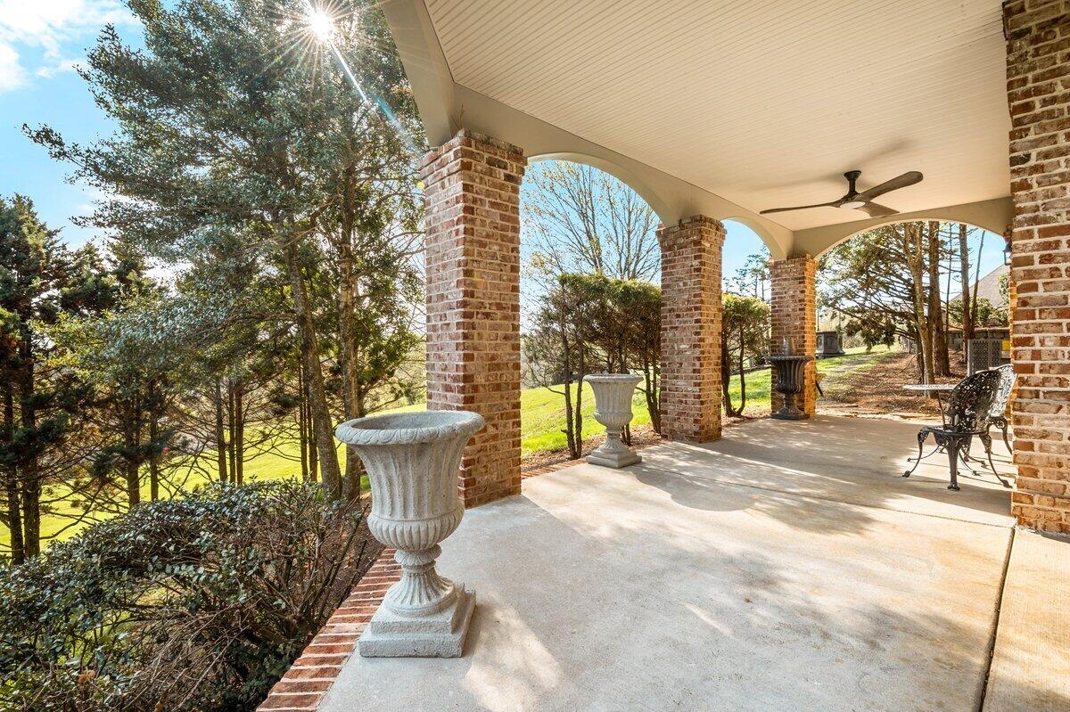 189 Oakwood Drive Property Photo 14