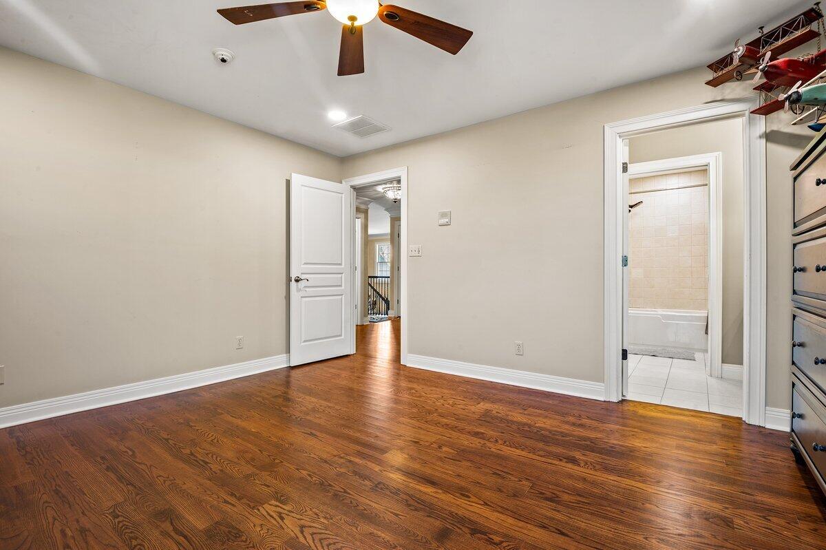 189 Oakwood Drive Property Photo 16