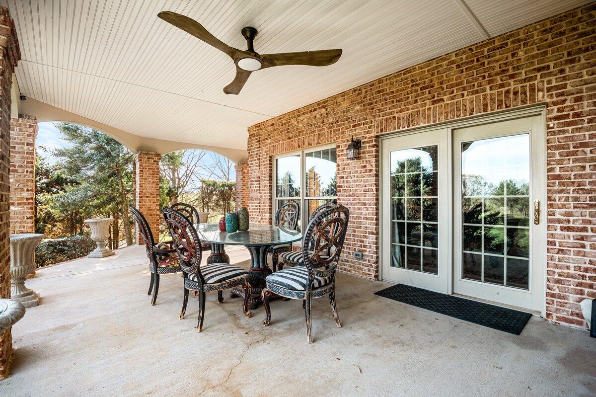 189 Oakwood Drive Property Photo 25