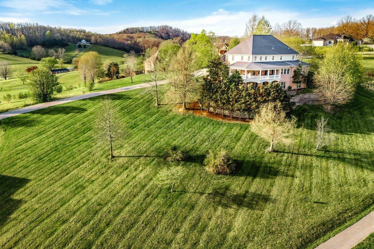 189 Oakwood Drive Property Photo 30