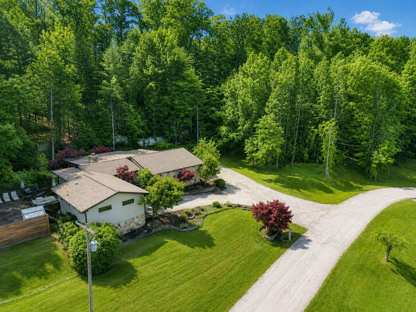1211 Forest Cir Drive Property Photo 1