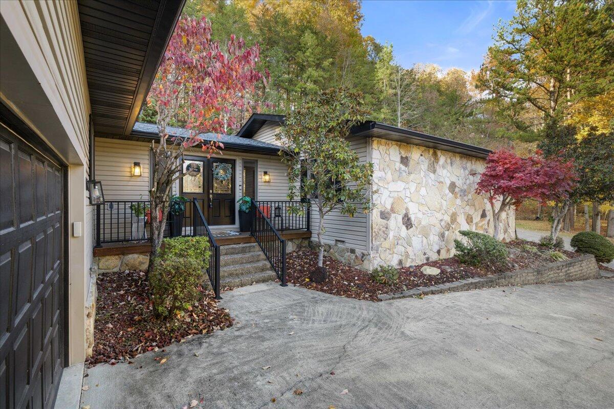 1211 Forest Cir Drive Property Photo 37