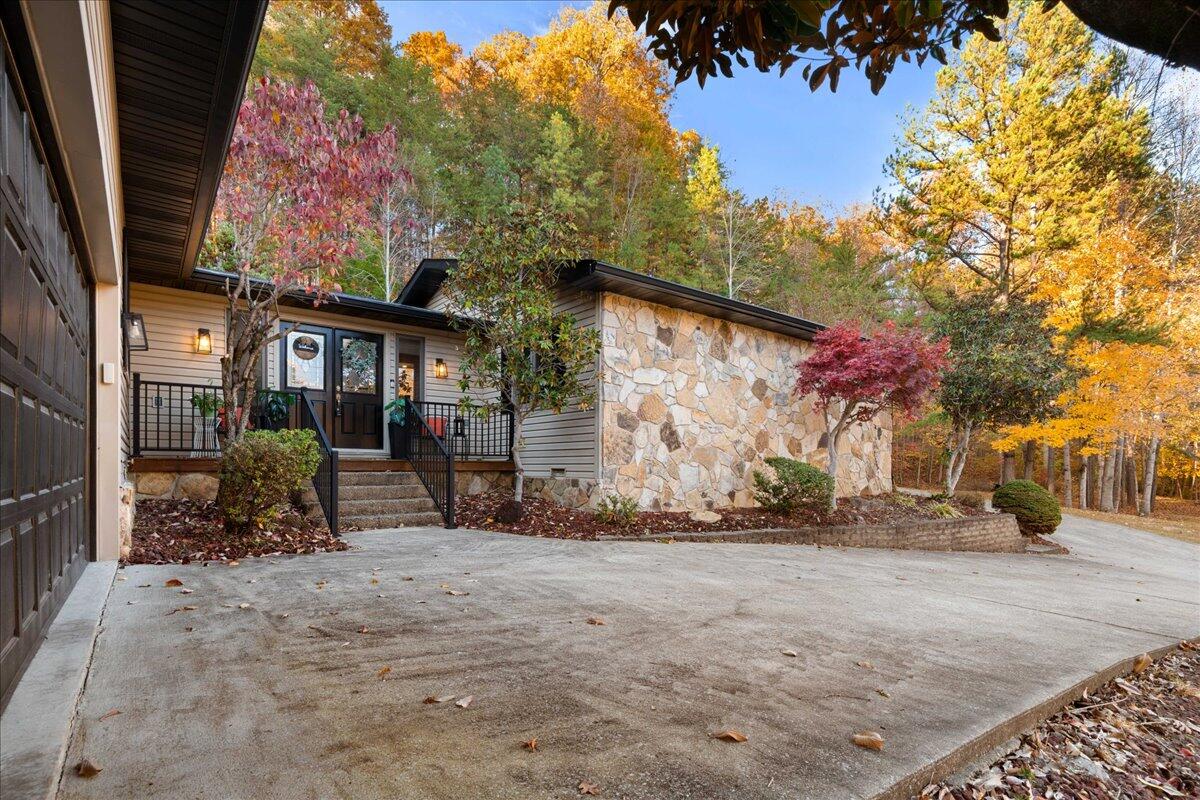 1211 Forest Cir Drive Property Photo 40