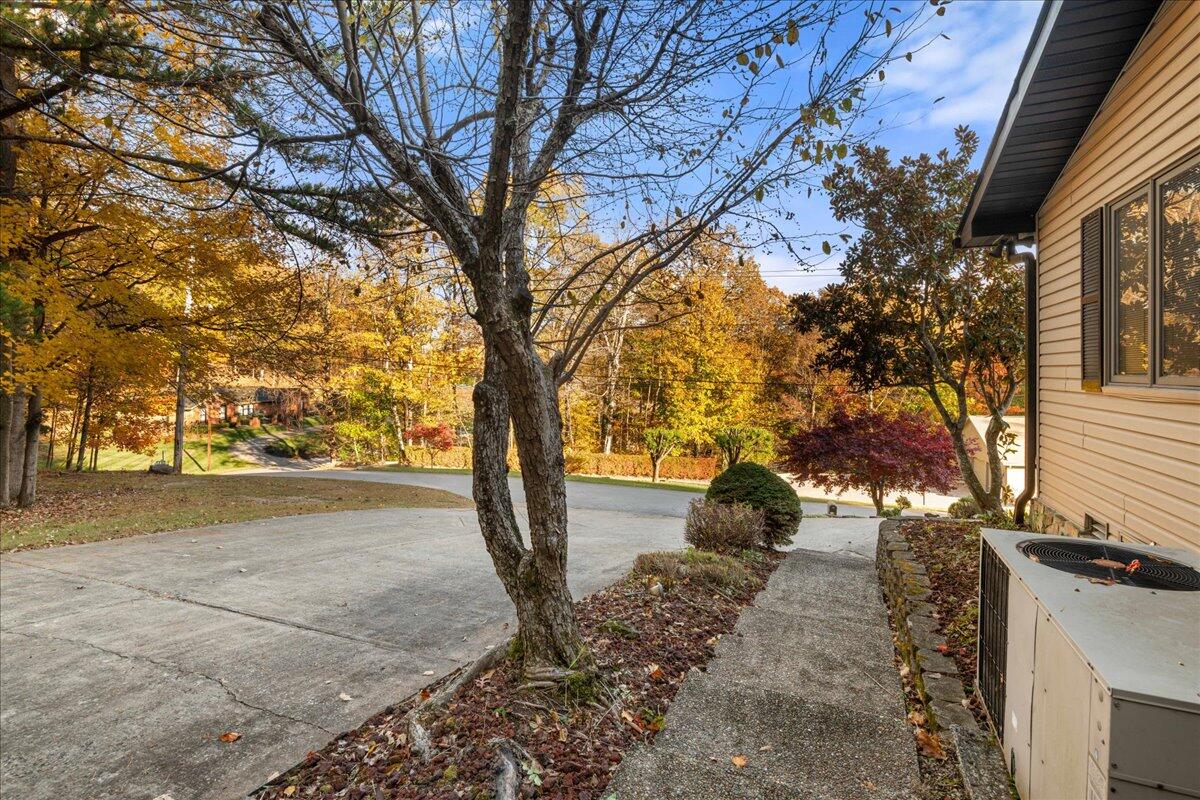 1211 Forest Cir Drive Property Photo 44