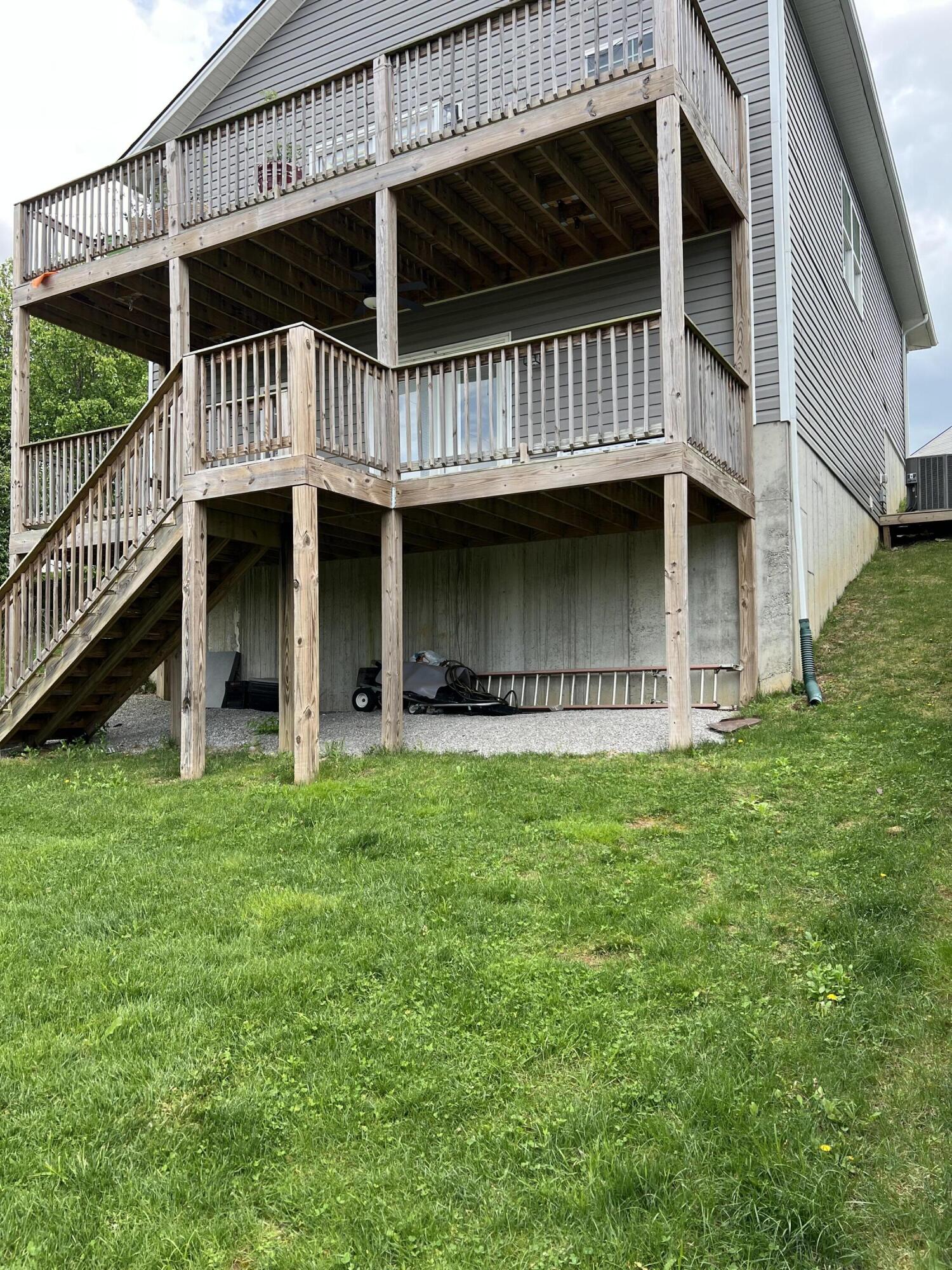 200 Dubuy Drive Property Photo 18