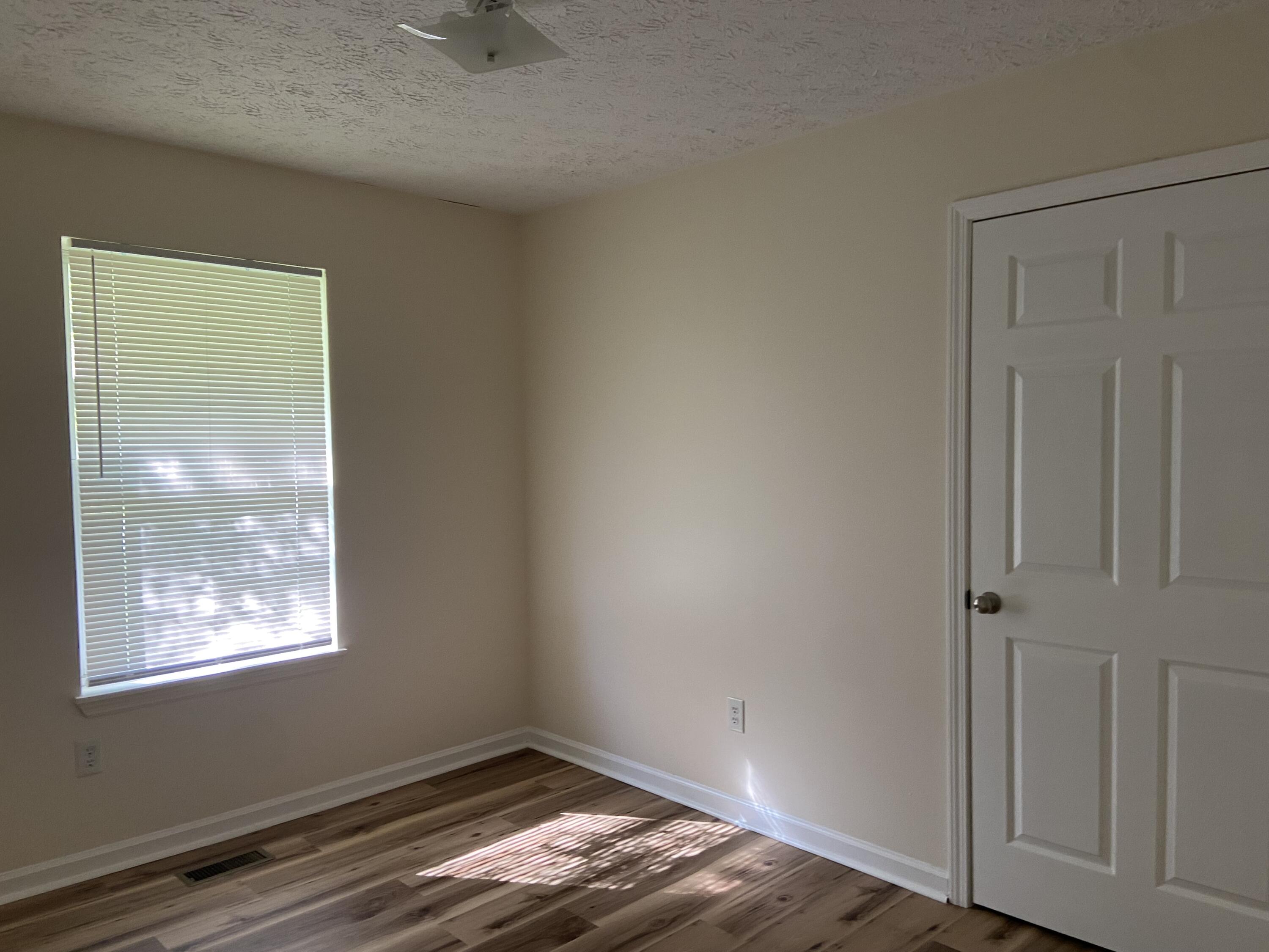 326 Pleasant Valley Road Property Photo 11