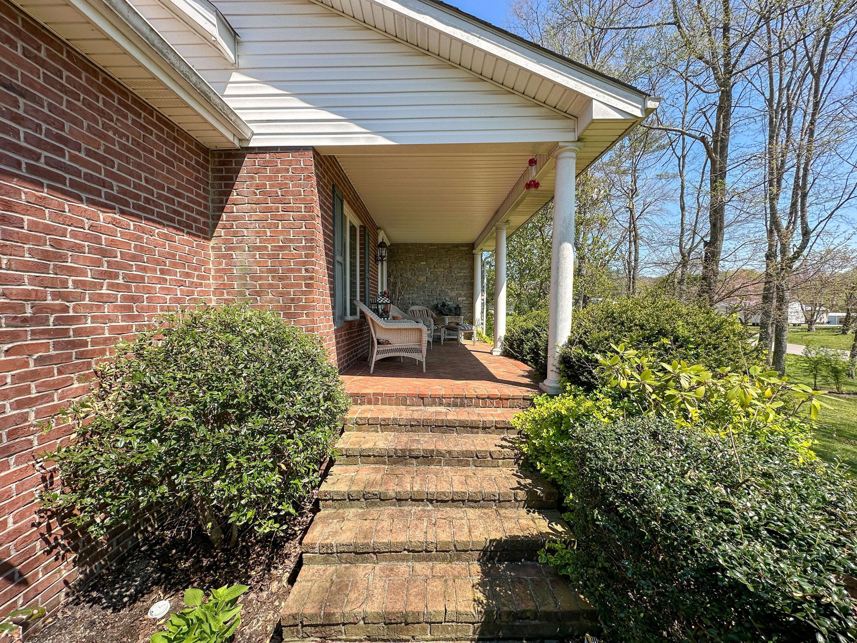 5686 Slate Lick Road 5686 Property Photo 10