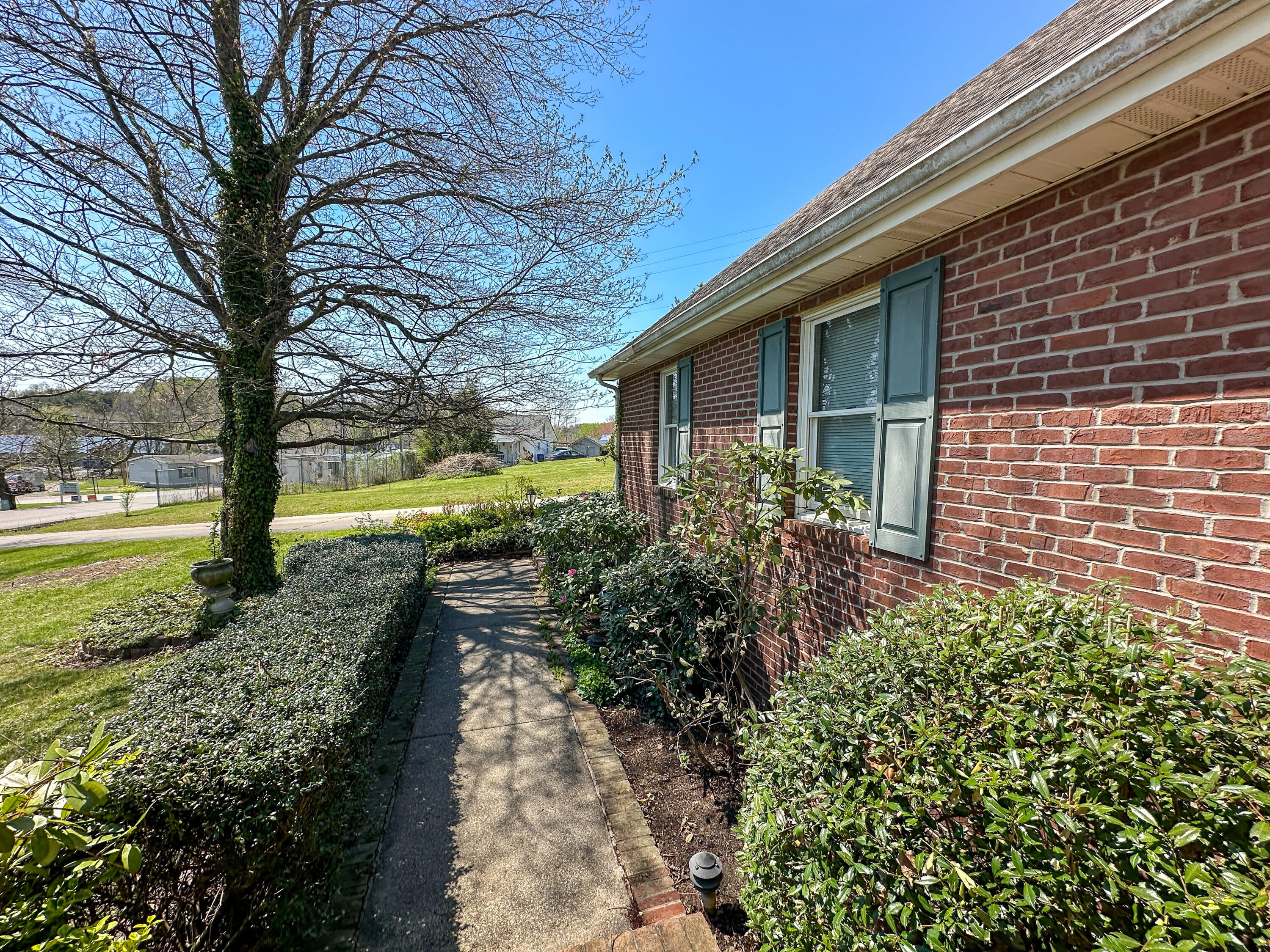 5686 Slate Lick Road 5686 Property Photo 11