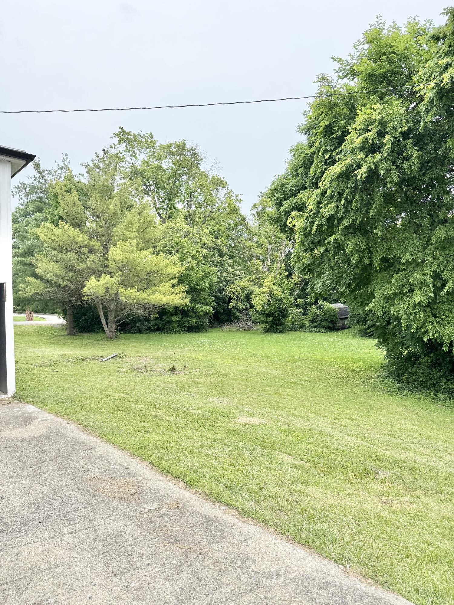 600 E Lexington Avenue Property Photo 4