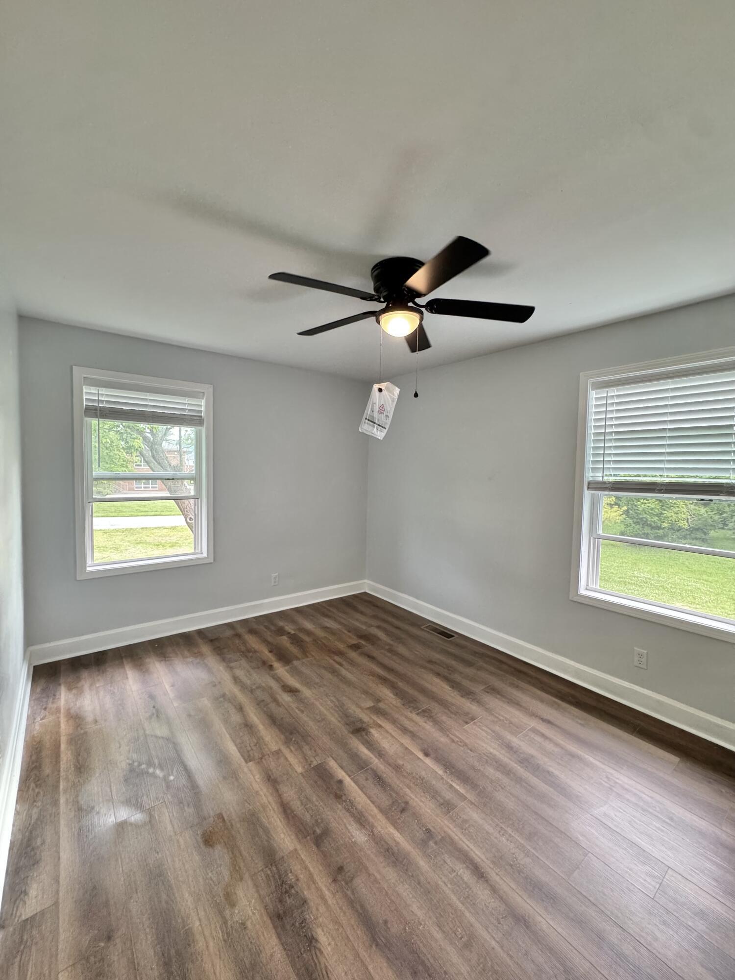600 E Lexington Avenue Property Photo 15