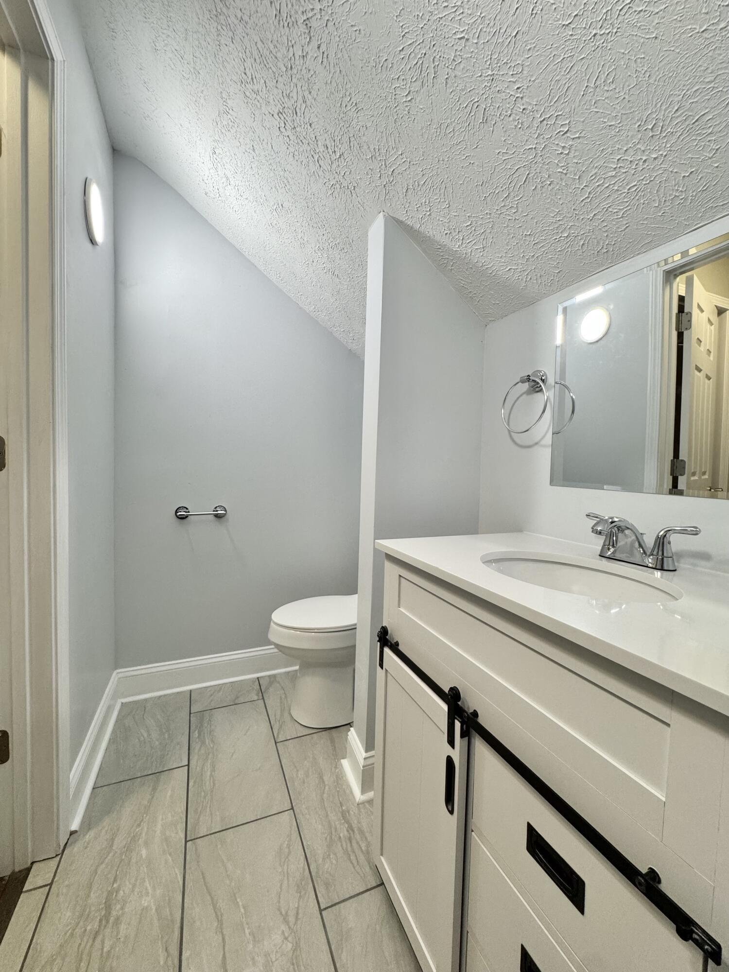 600 E Lexington Avenue Property Photo 18