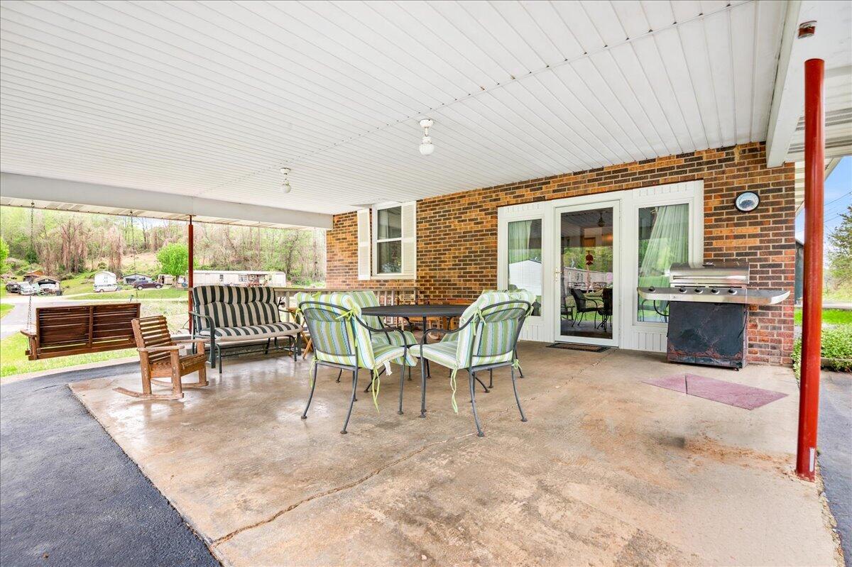 2922 State Highway 1232 Property Photo 6