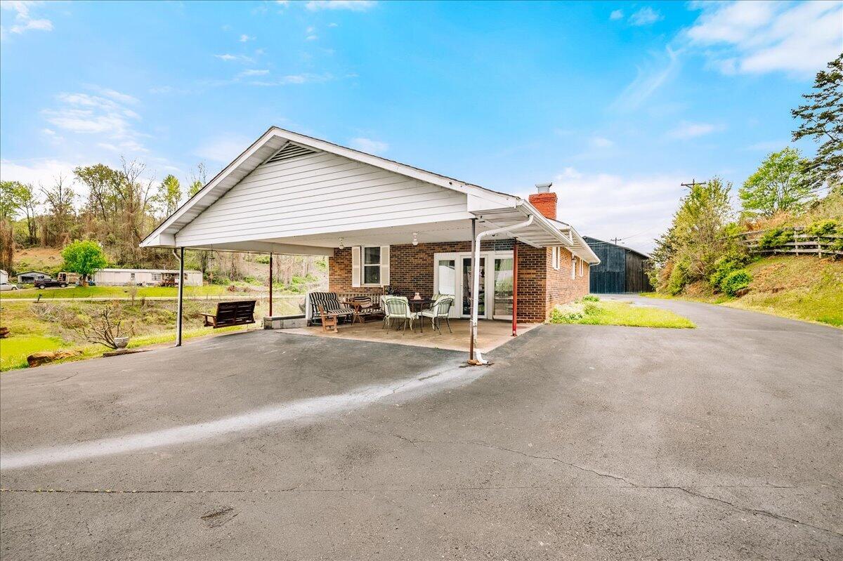 2922 State Highway 1232 Property Photo 8