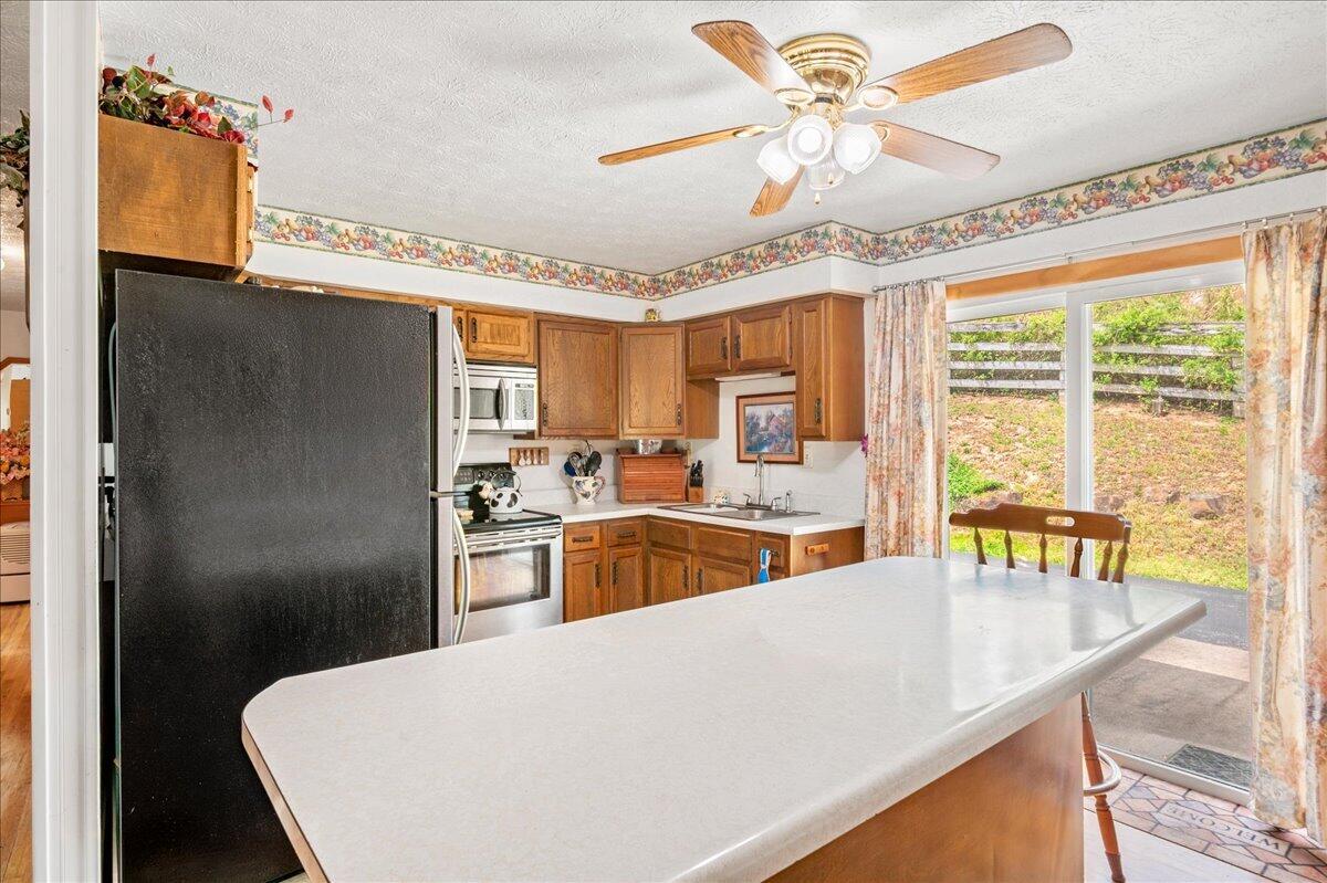 2922 State Highway 1232 Property Photo 13