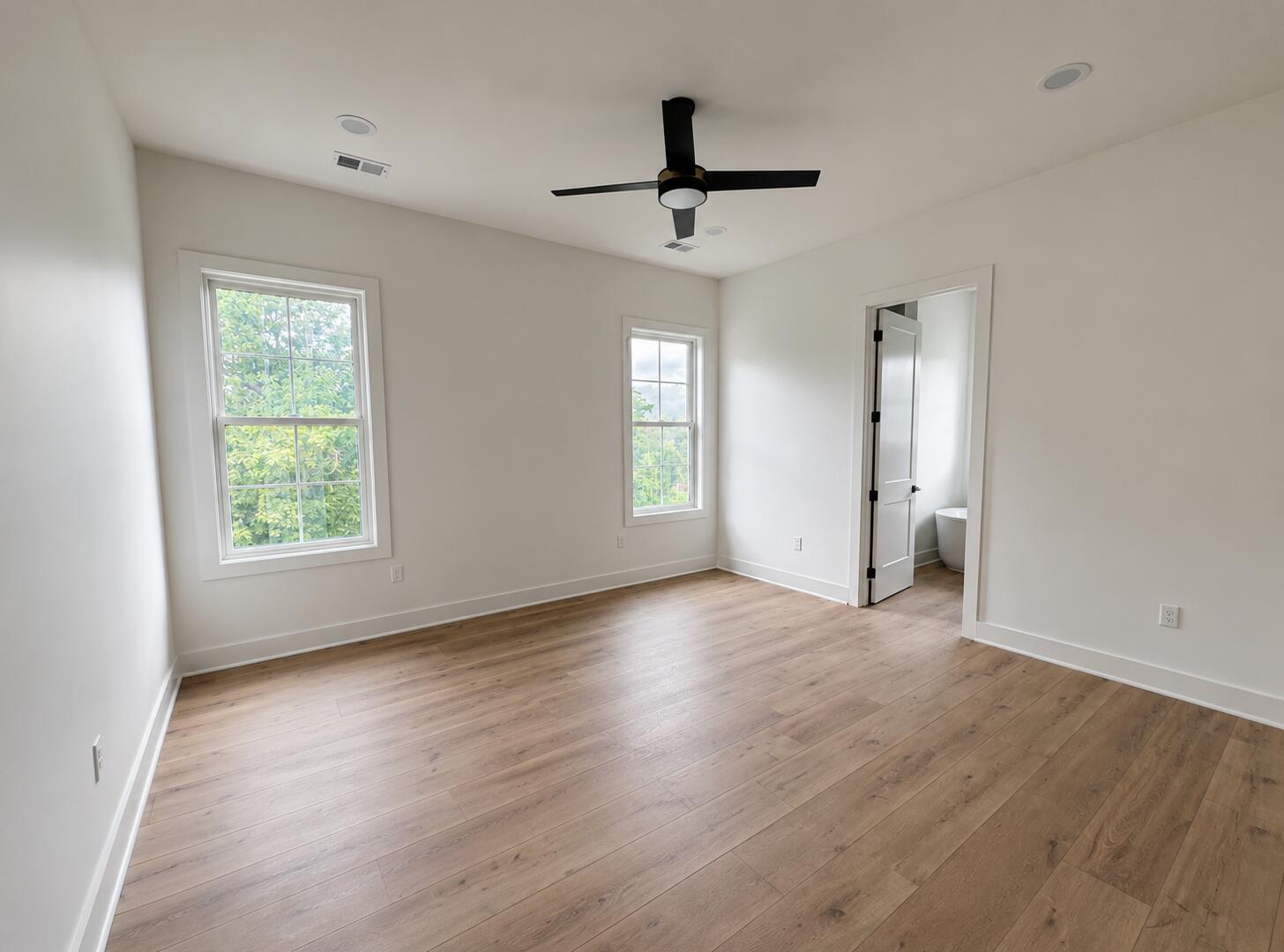 106 Sena Way Property Photo 11