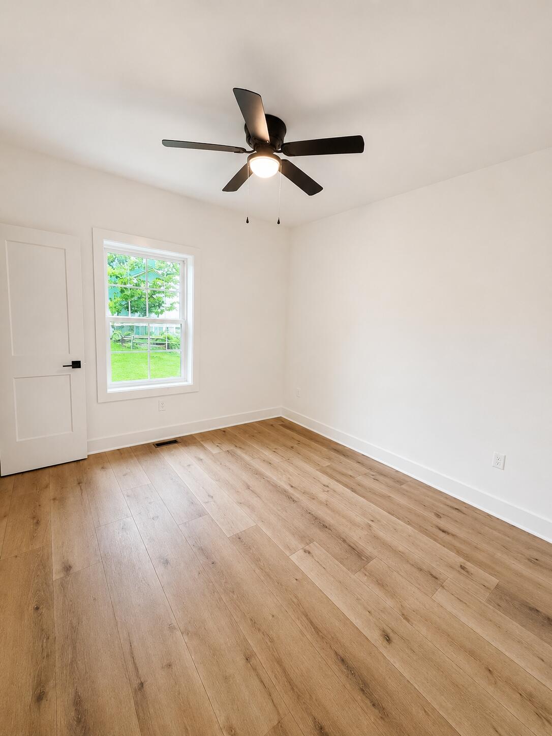 106 Sena Way Property Photo 20