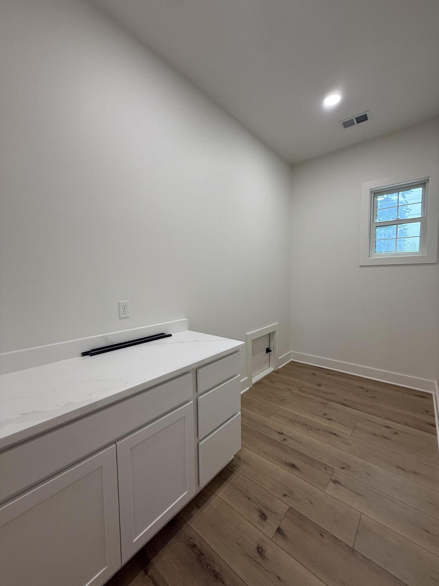 106 Sena Way Property Photo 35