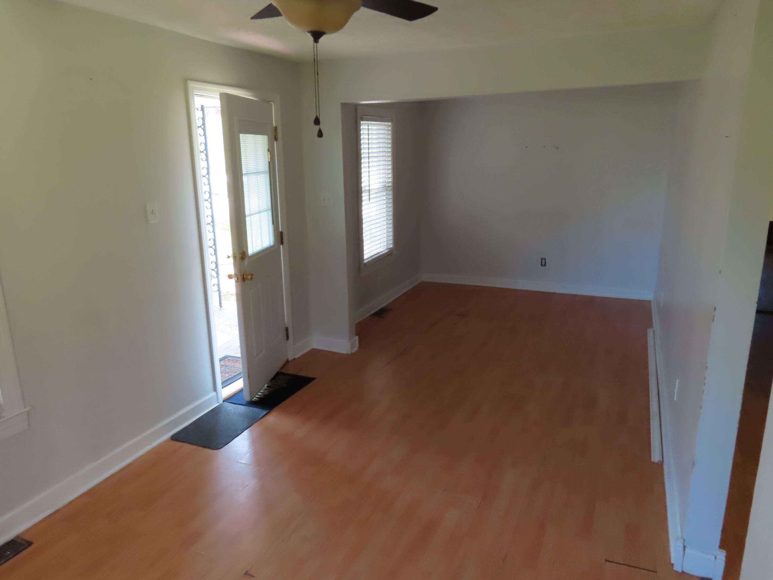 4300 E U.s. 60 Property Photo 15