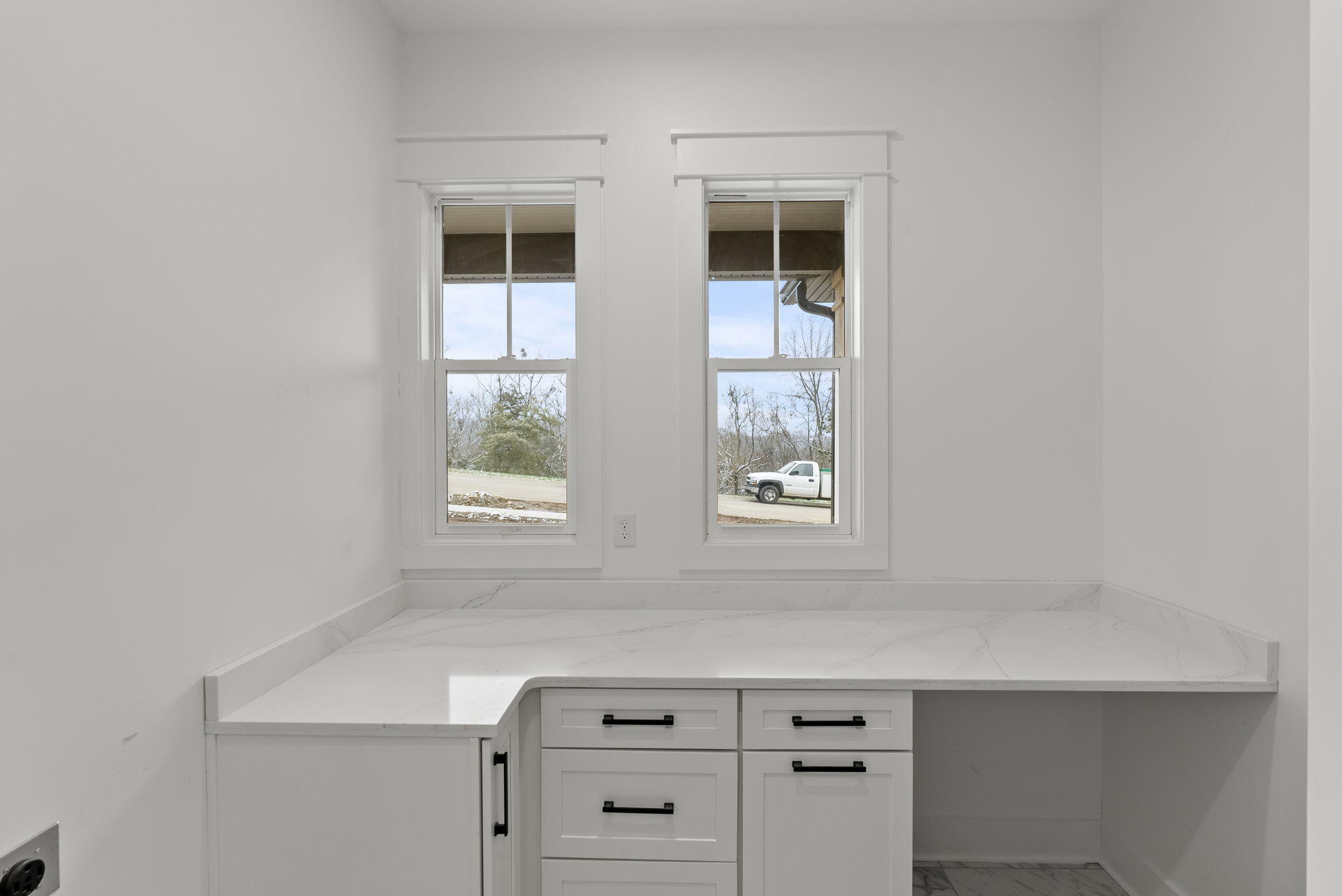 604 Persimmon Ridge Trail Property Photo 40