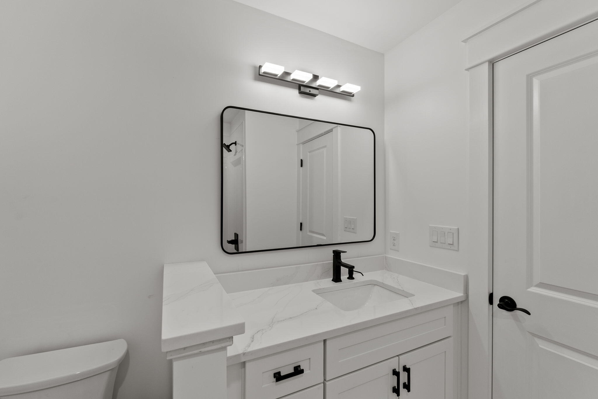 604 Persimmon Ridge Trail Property Photo 45