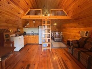 196 Cottonwood Road Property Photo 8