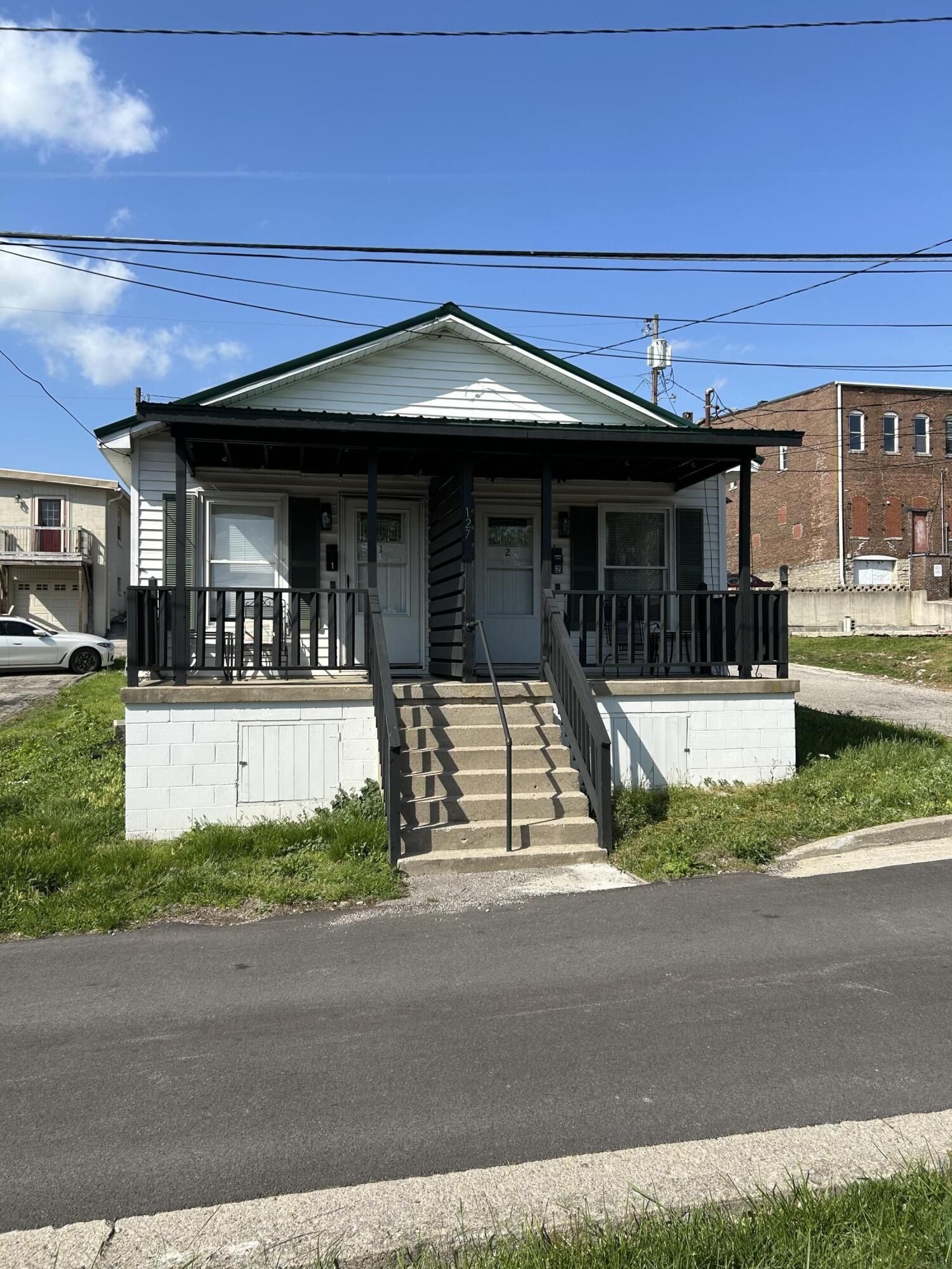 127 Lytle Way Property Photo 1
