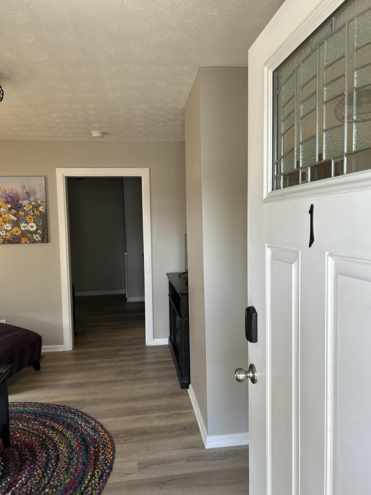 127 Lytle Way Property Photo 3
