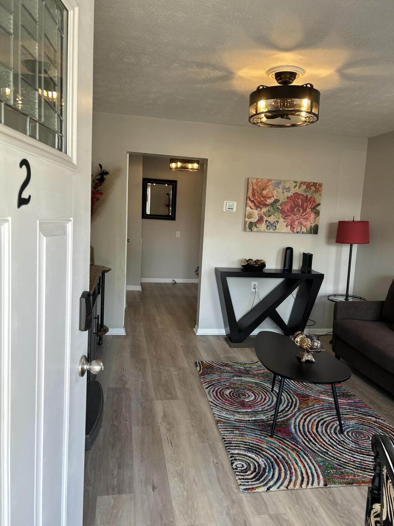 127 Lytle Way Property Photo 14
