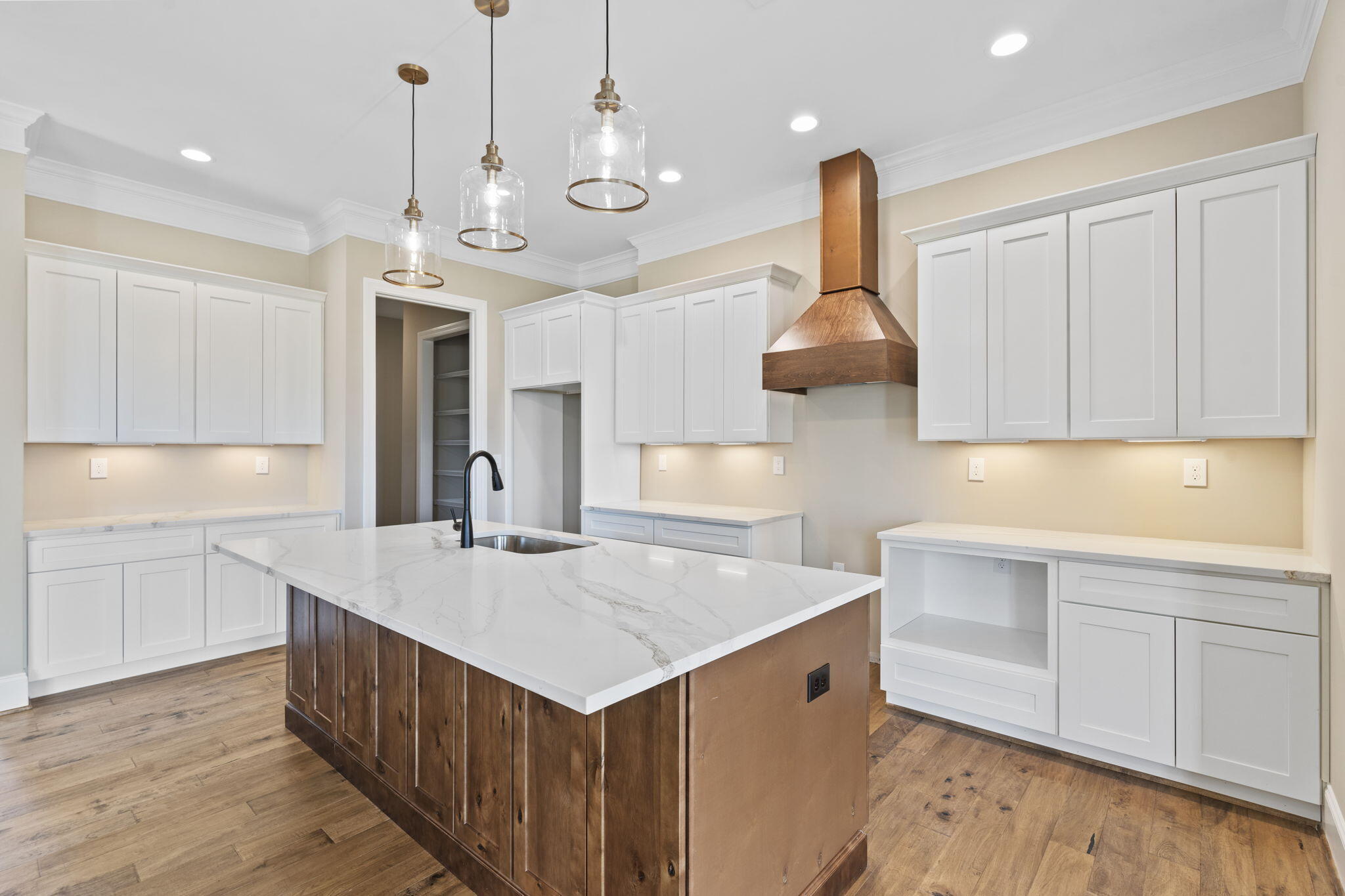4157 Meadowlark Road Property Photo 8