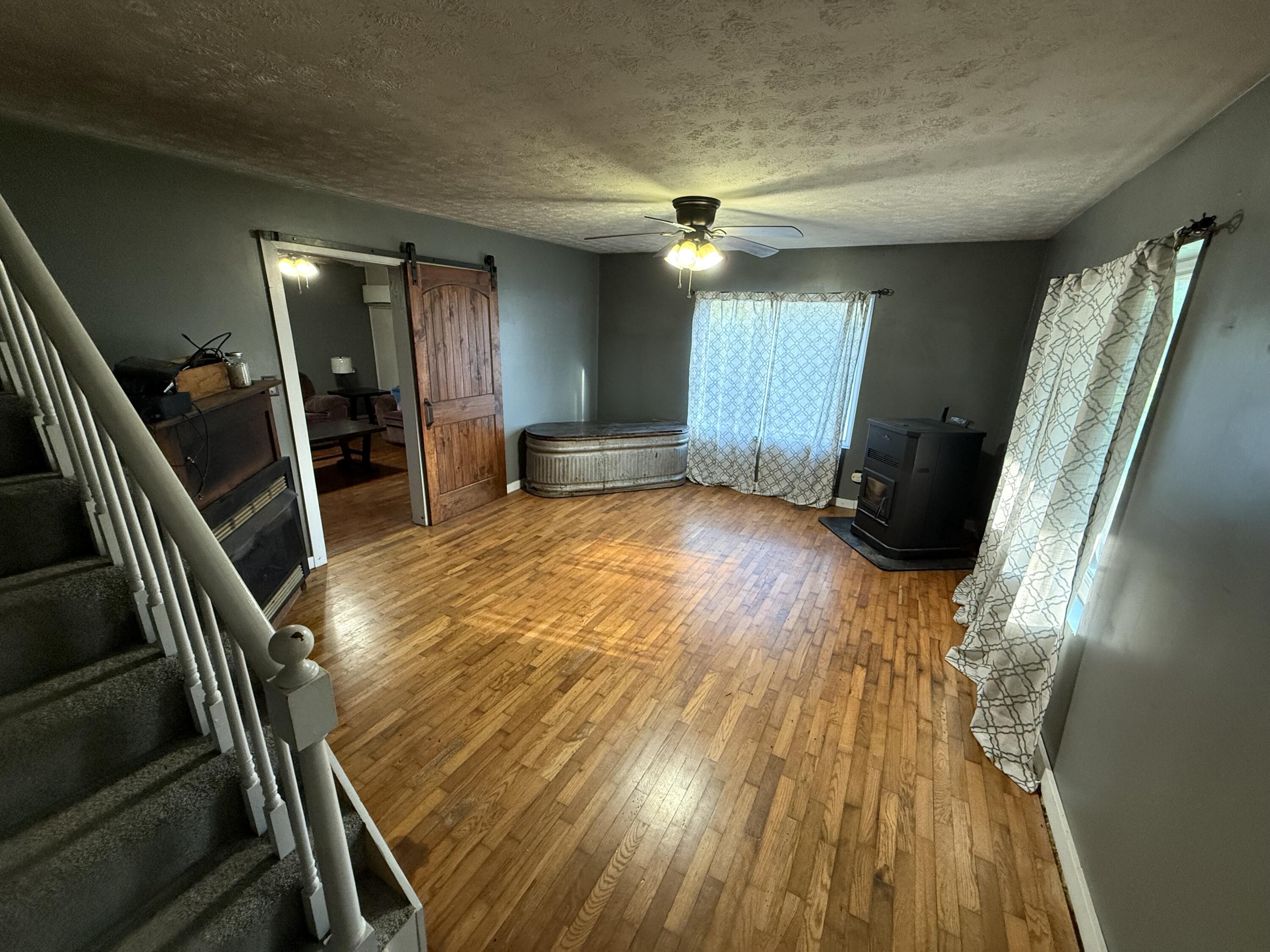 1708 Osborne Road Property Photo 8