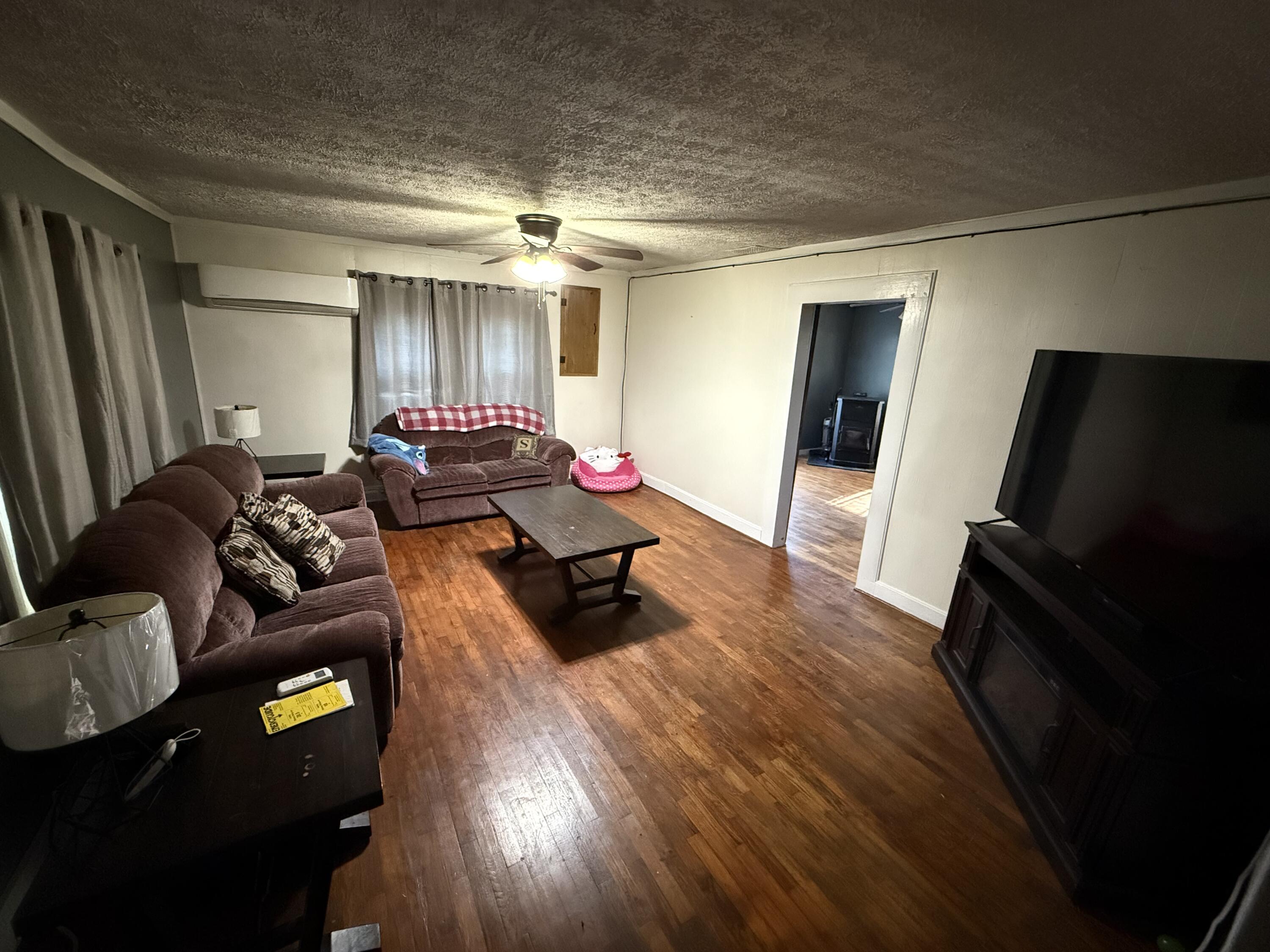 1708 Osborne Road Property Photo 9