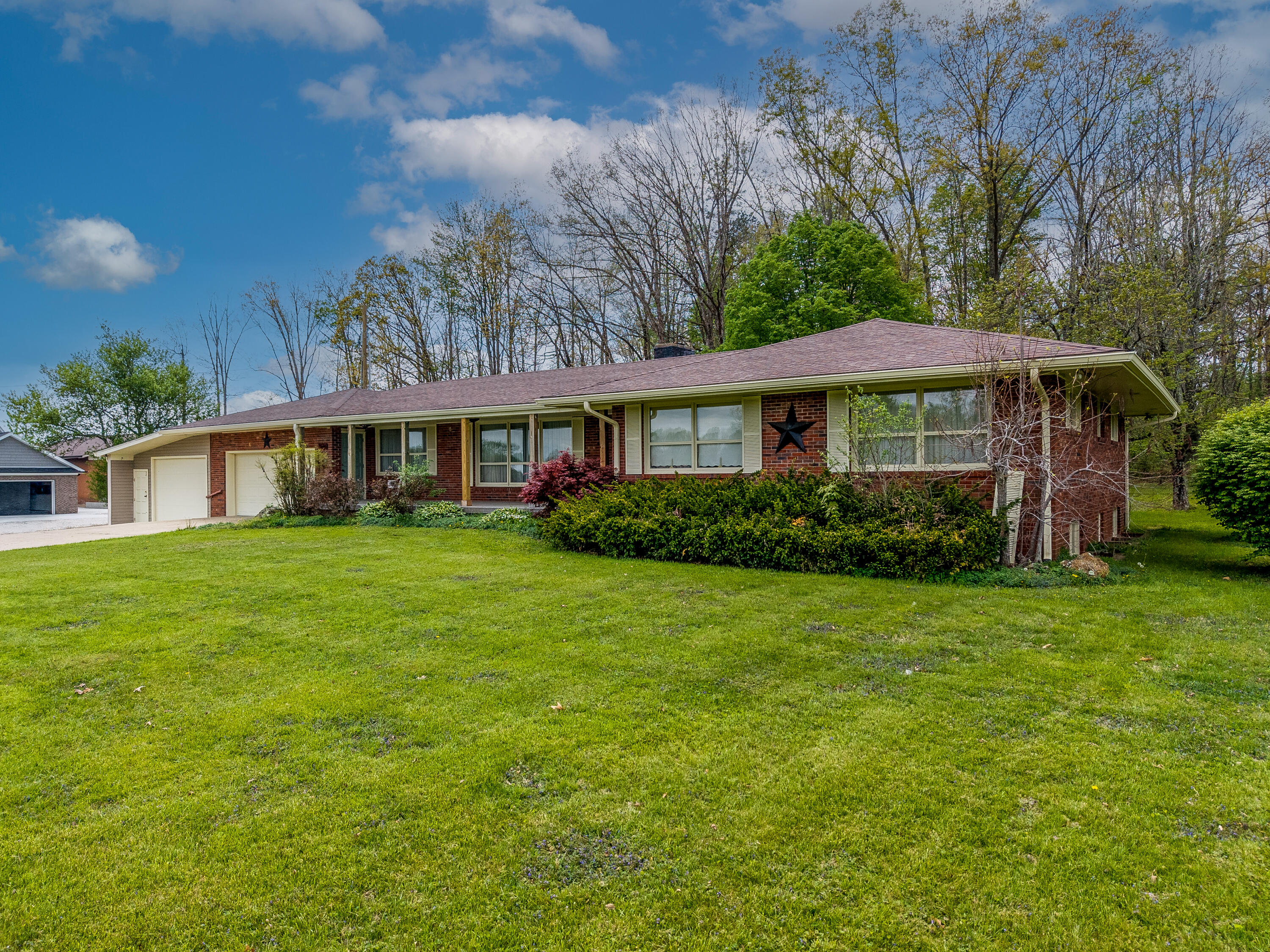 1805 Ky-801 North Property Photo 3