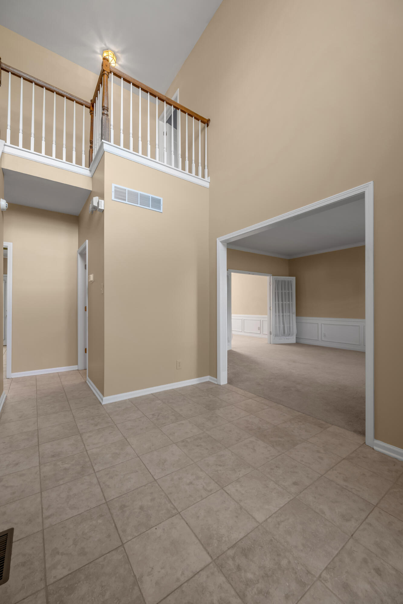 1100 Seville Court Property Photo 4