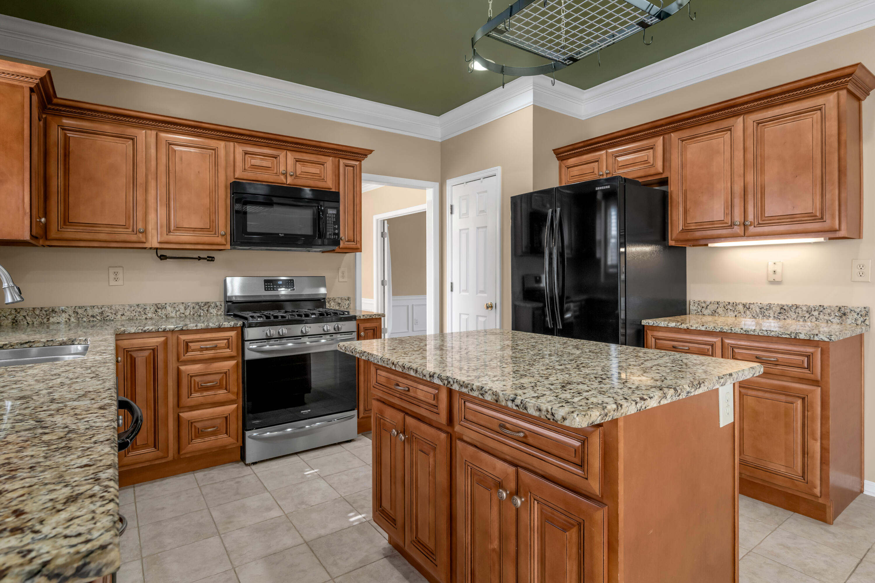 1100 Seville Court Property Photo 15