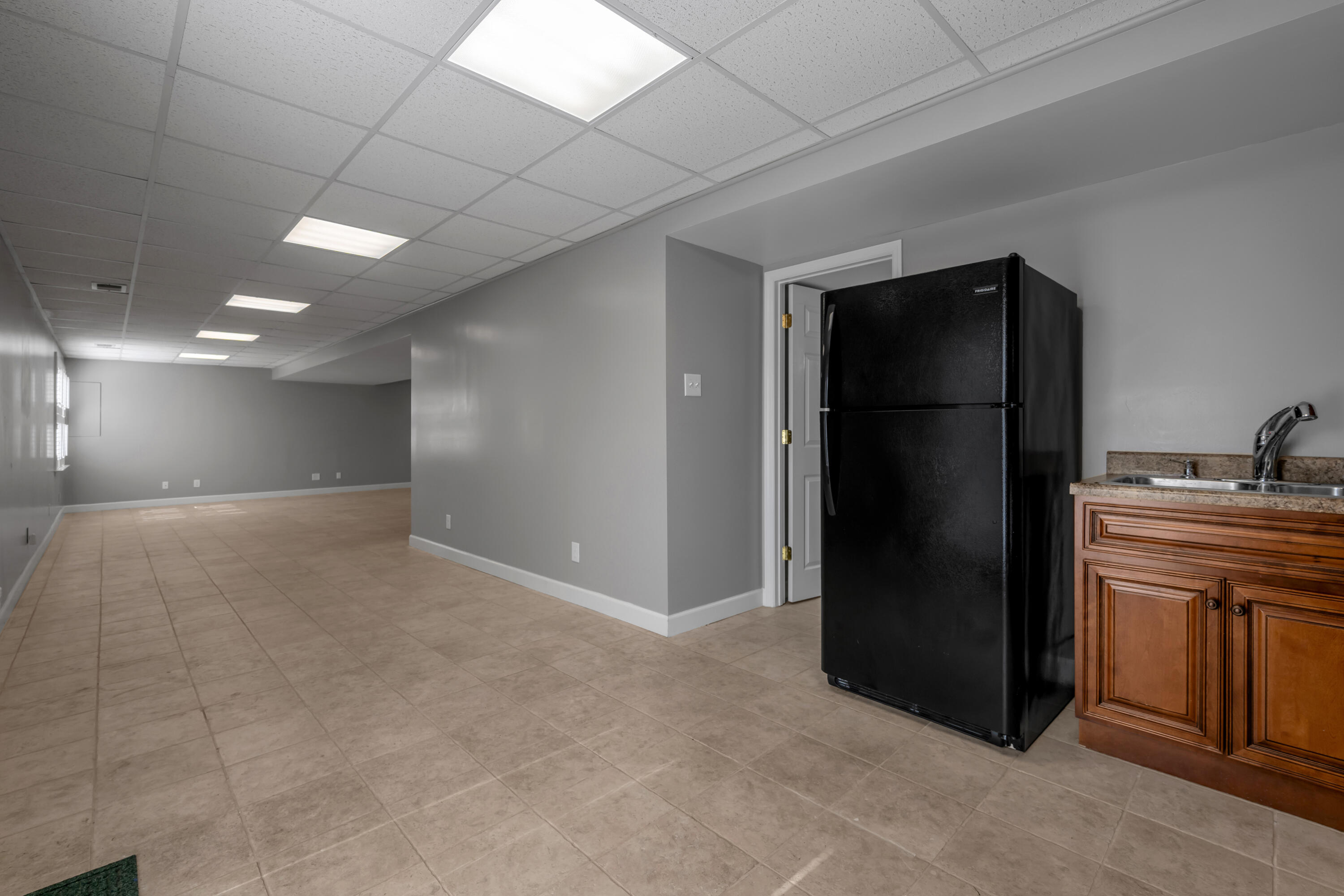 1100 Seville Court Property Photo 53