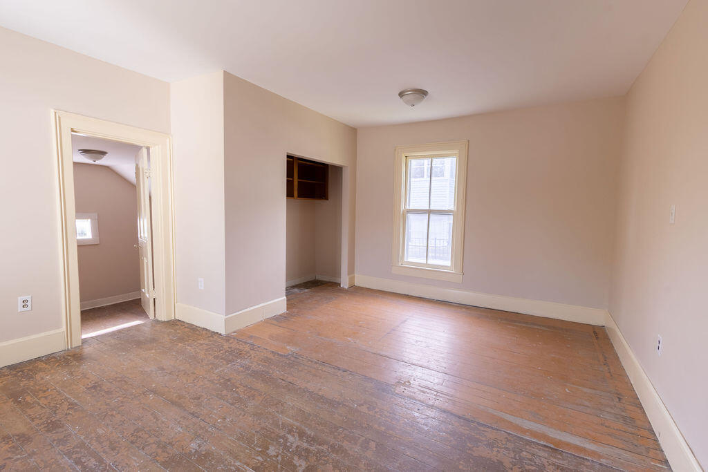 443 S Maple Street Property Photo 42
