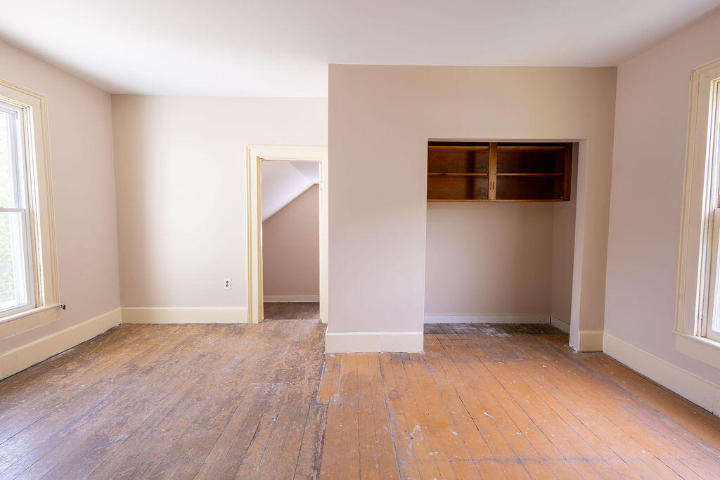 443 S Maple Street Property Photo 44