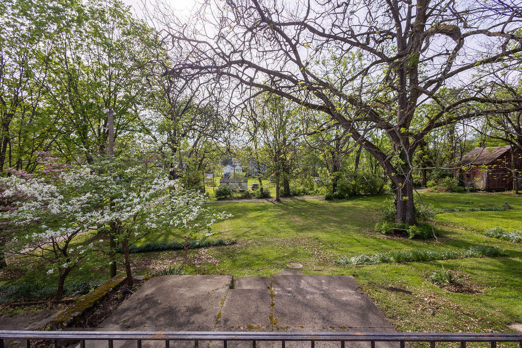 443 S Maple Street Property Photo 57