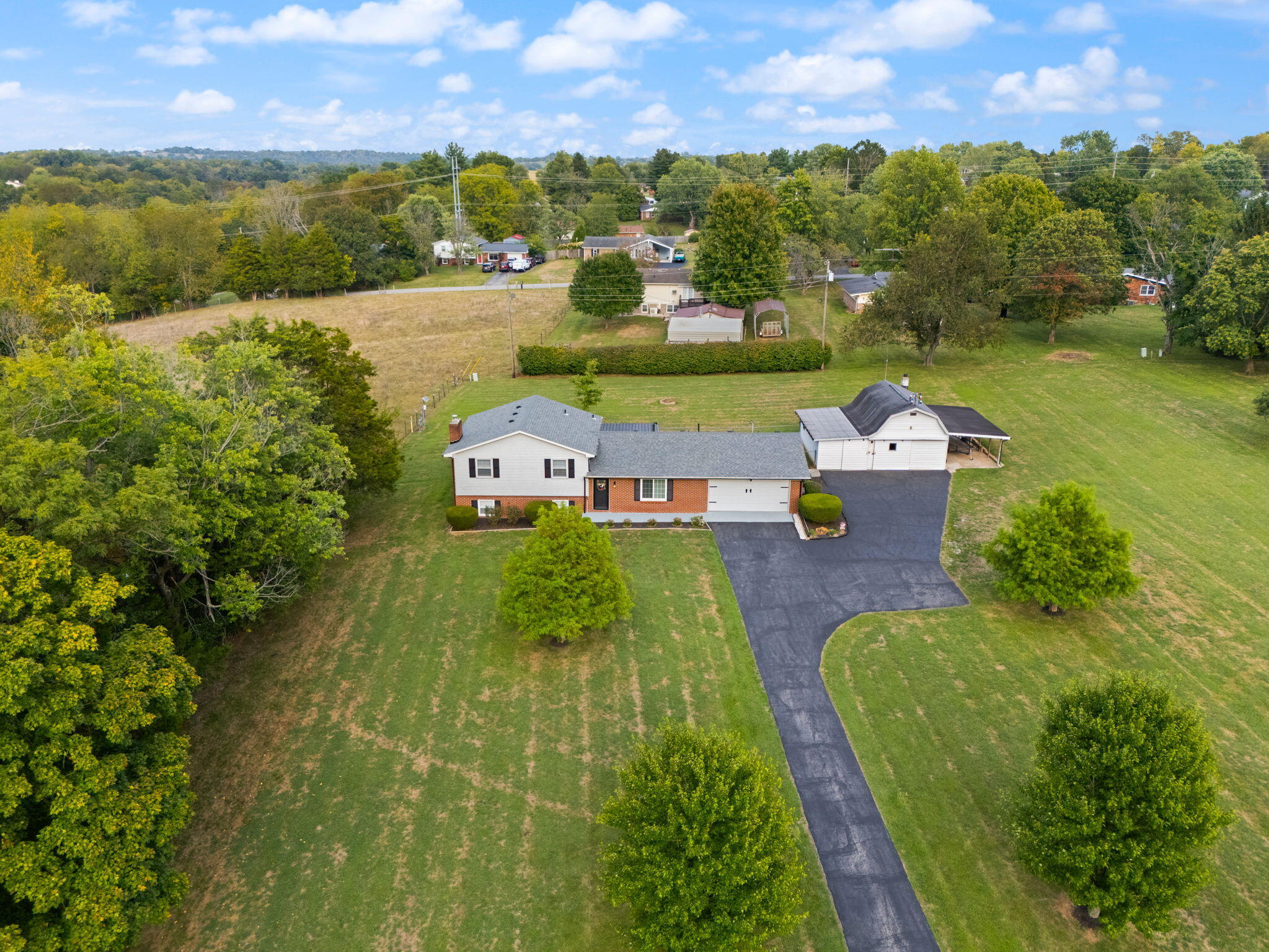 3090 Shakertown Road Property Photo 1