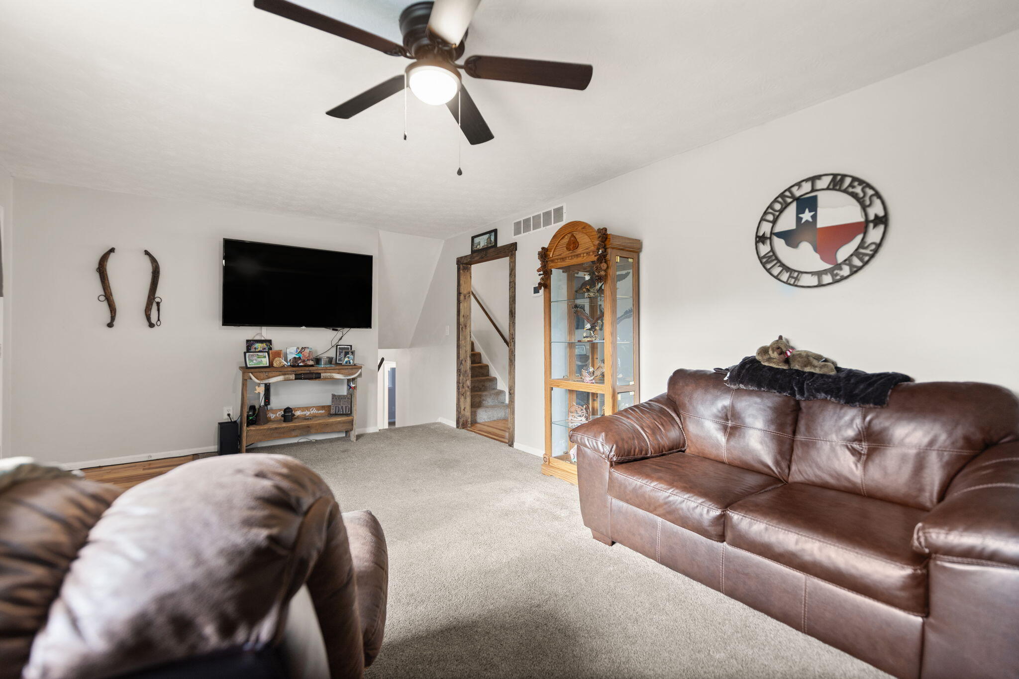 3090 Shakertown Road Property Photo 6