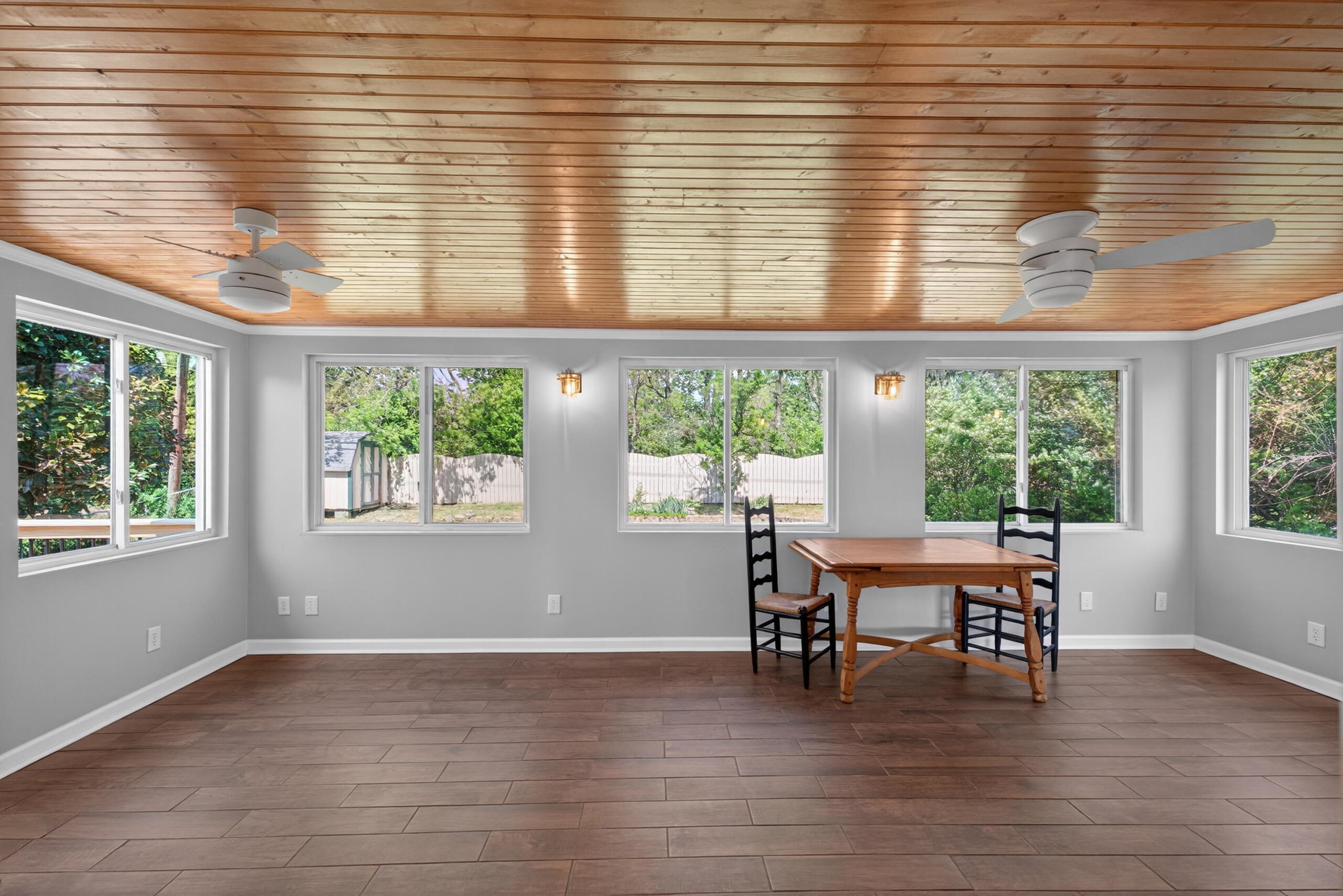259 S Eagle Creek Drive Property Photo 15