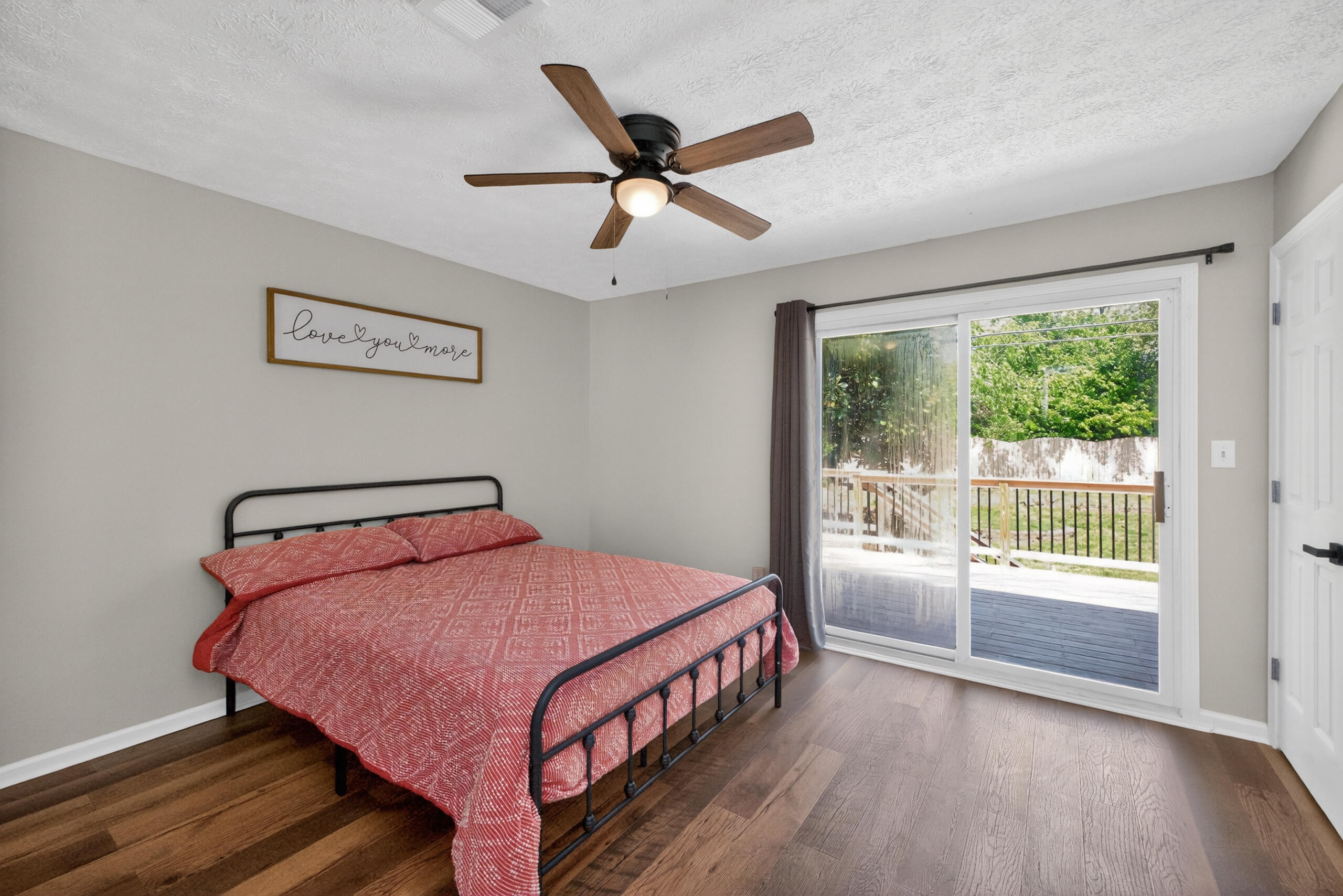 259 S Eagle Creek Drive Property Photo 21